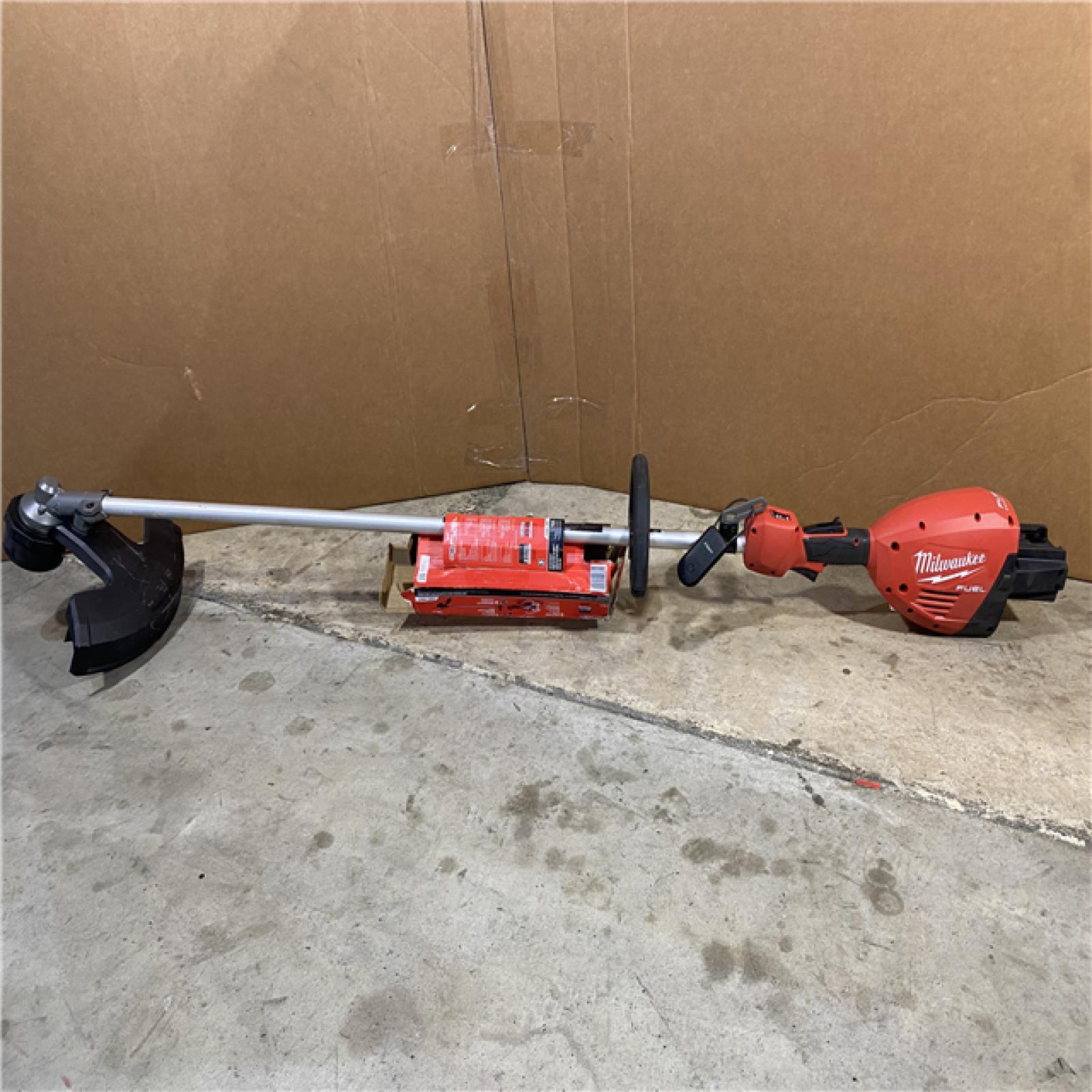 HOUSTON LOCATION - AS-IS Milwaukee M18 FUEL 17 Dual Battery String Trimmer