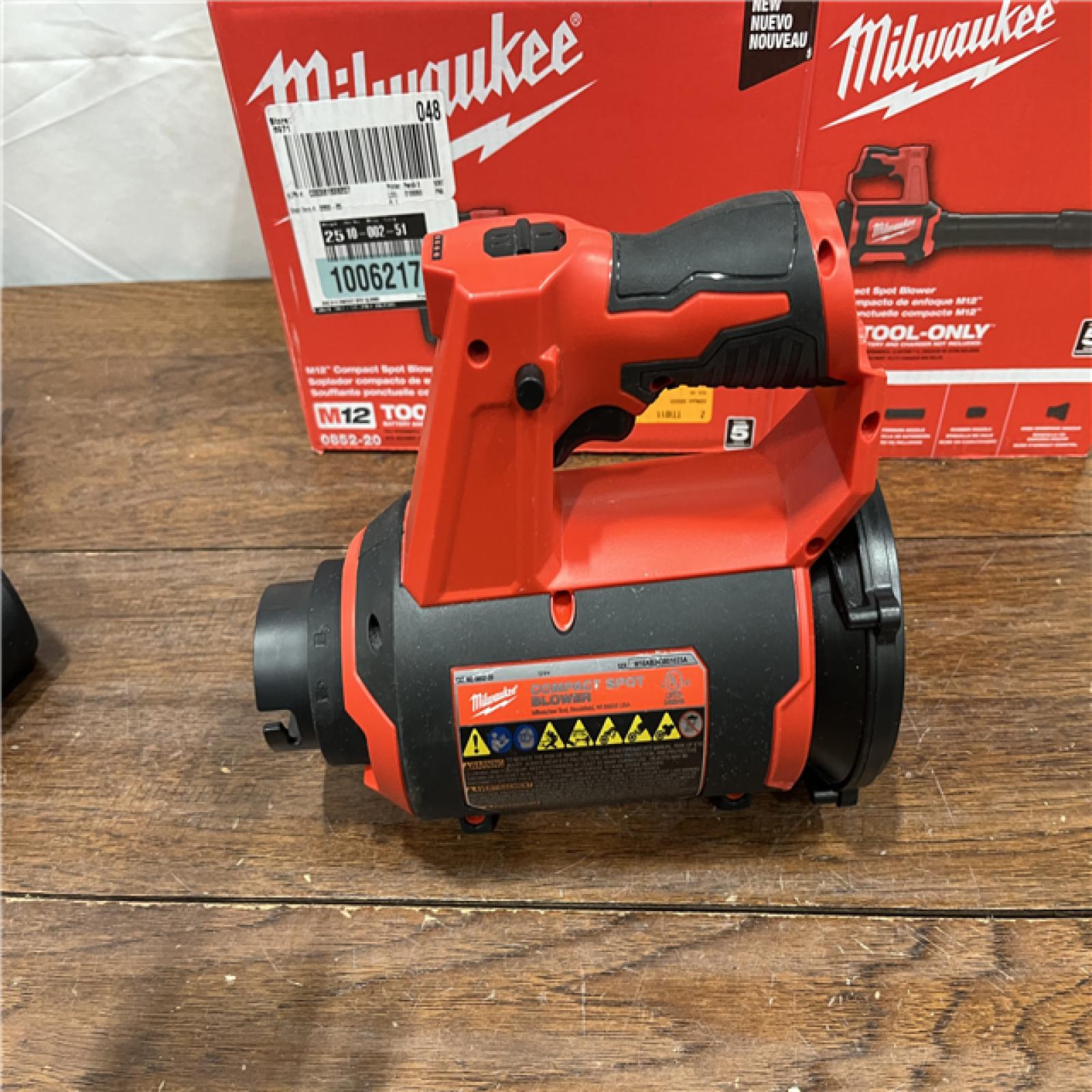 AS-ISMilwaukee Cordless Compact Spot Blower (Tool-Only)