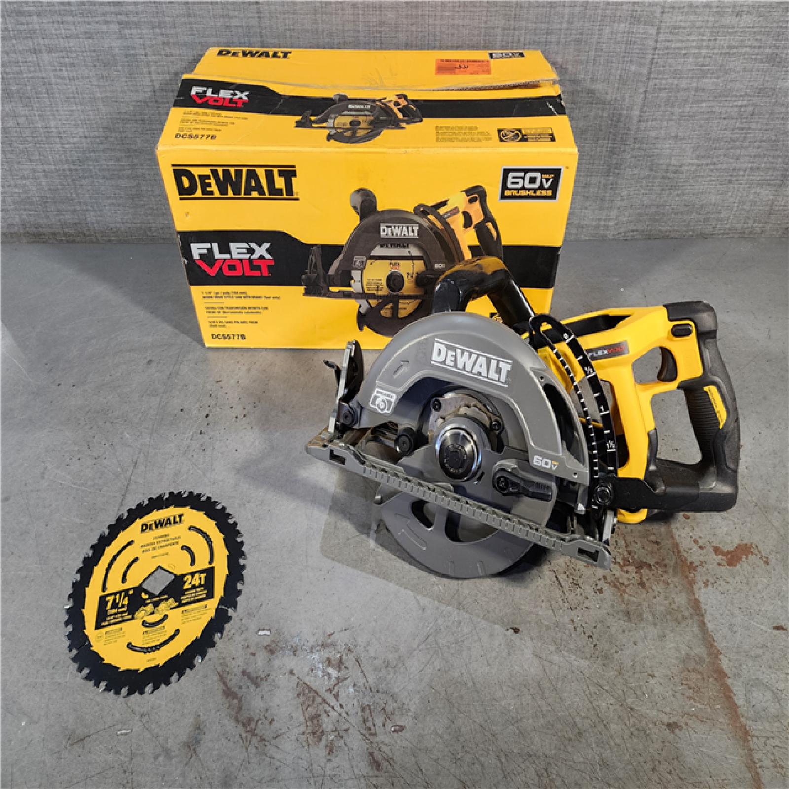 HOUSTON LOCATION - AS-IS DEWALT FLEXVOLT 60V MAX Cordless Brushless 7-1/4 in. Wormdrive Style Circular Saw (Tool Only)