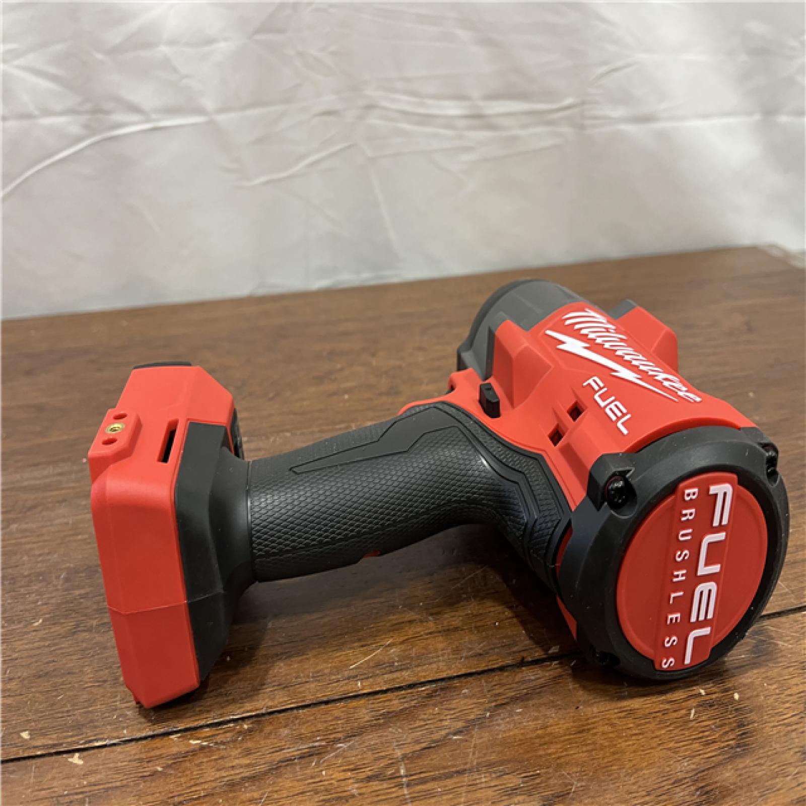 AS-IS Milwaukee M18 1/2 in. Cordless Brushless High Torque Impact Wrench Kit (Battery & Charger)