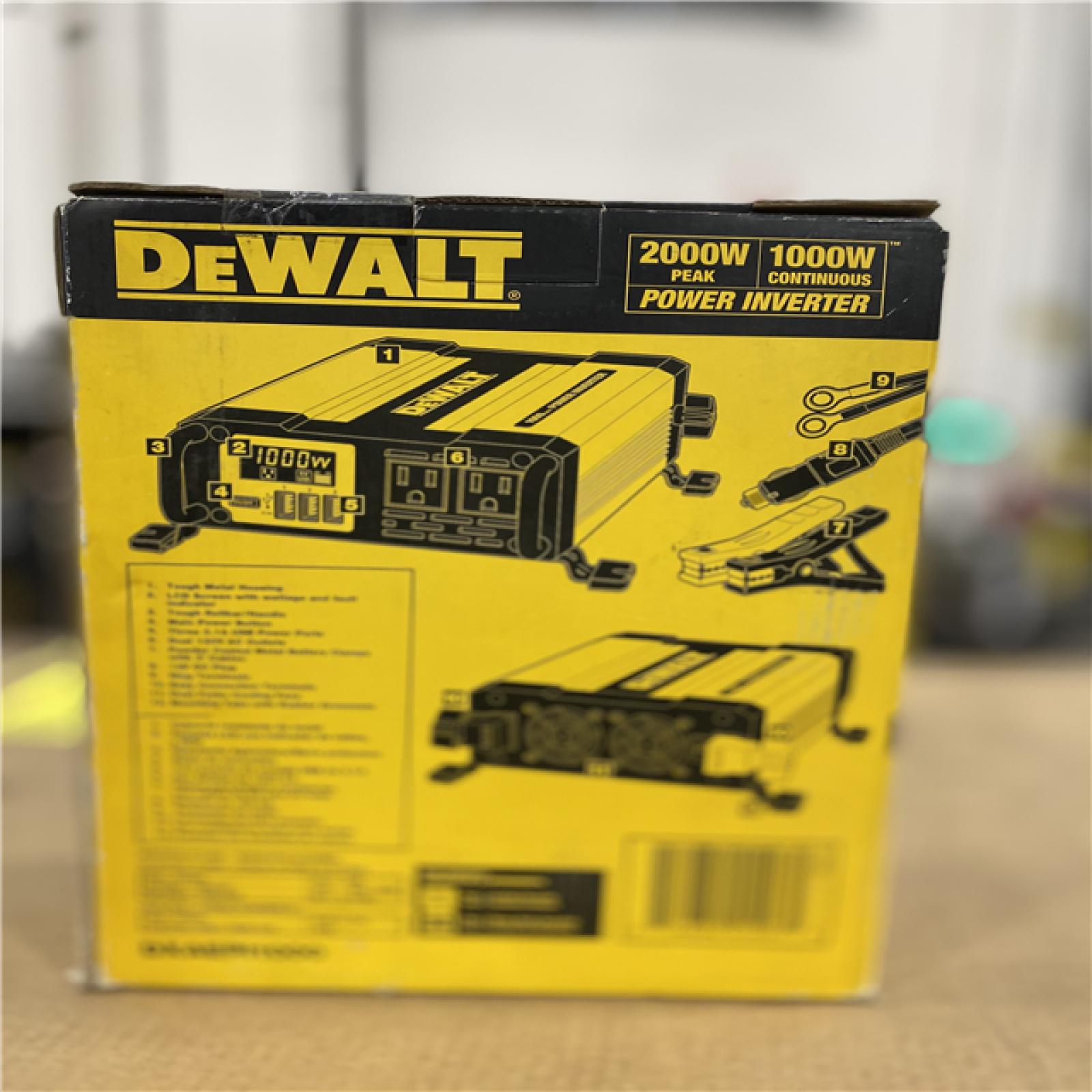 NEW! - DEWALT 1000-Watt Portable Car Power Inverter with Triple USB Ports