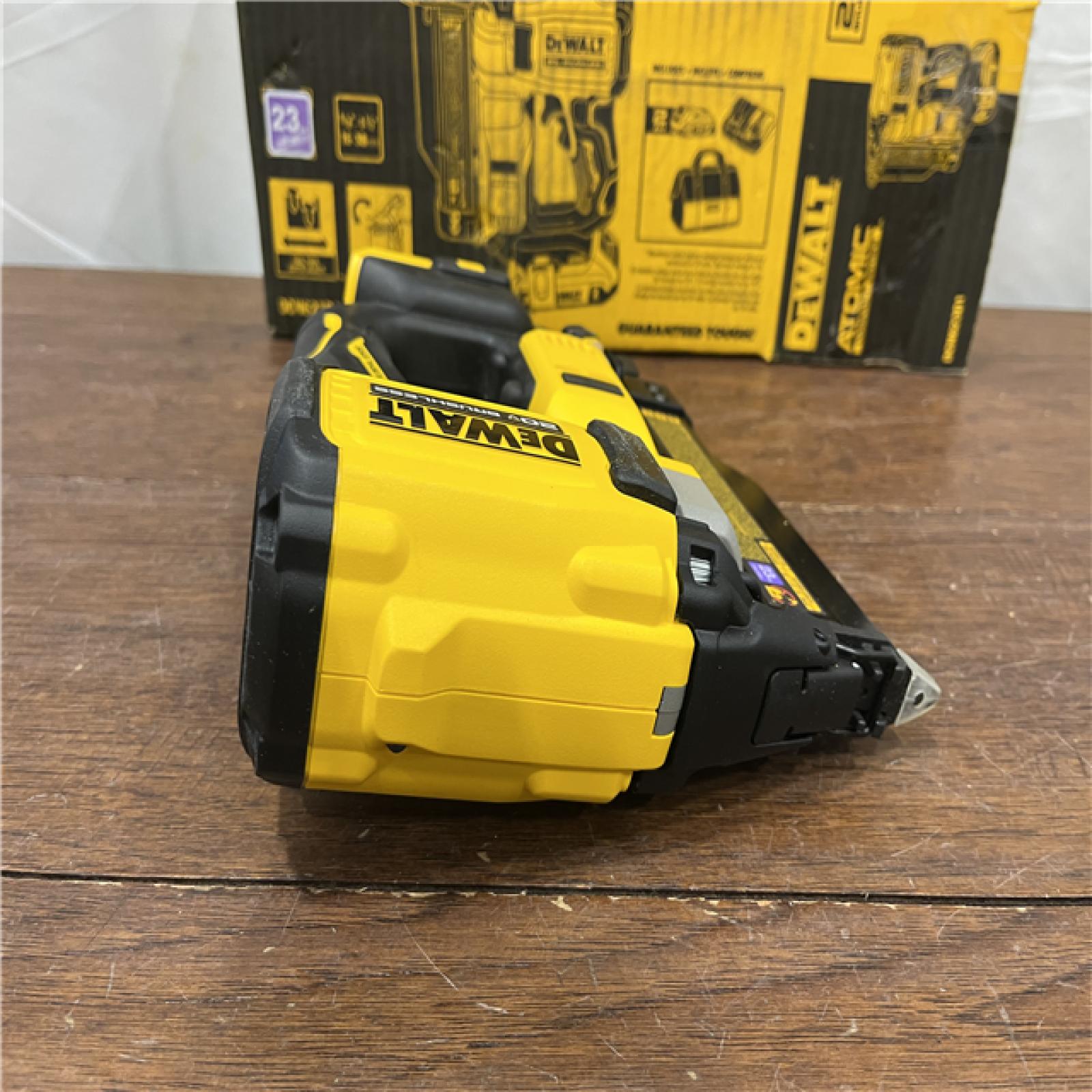 AS-ISDeWalt DCN623D1 20-Volt MAX Atomic Compact Cordless Pin Nailer Kit  Brushless Motor  23 Gauge  Battery - Quantity 1