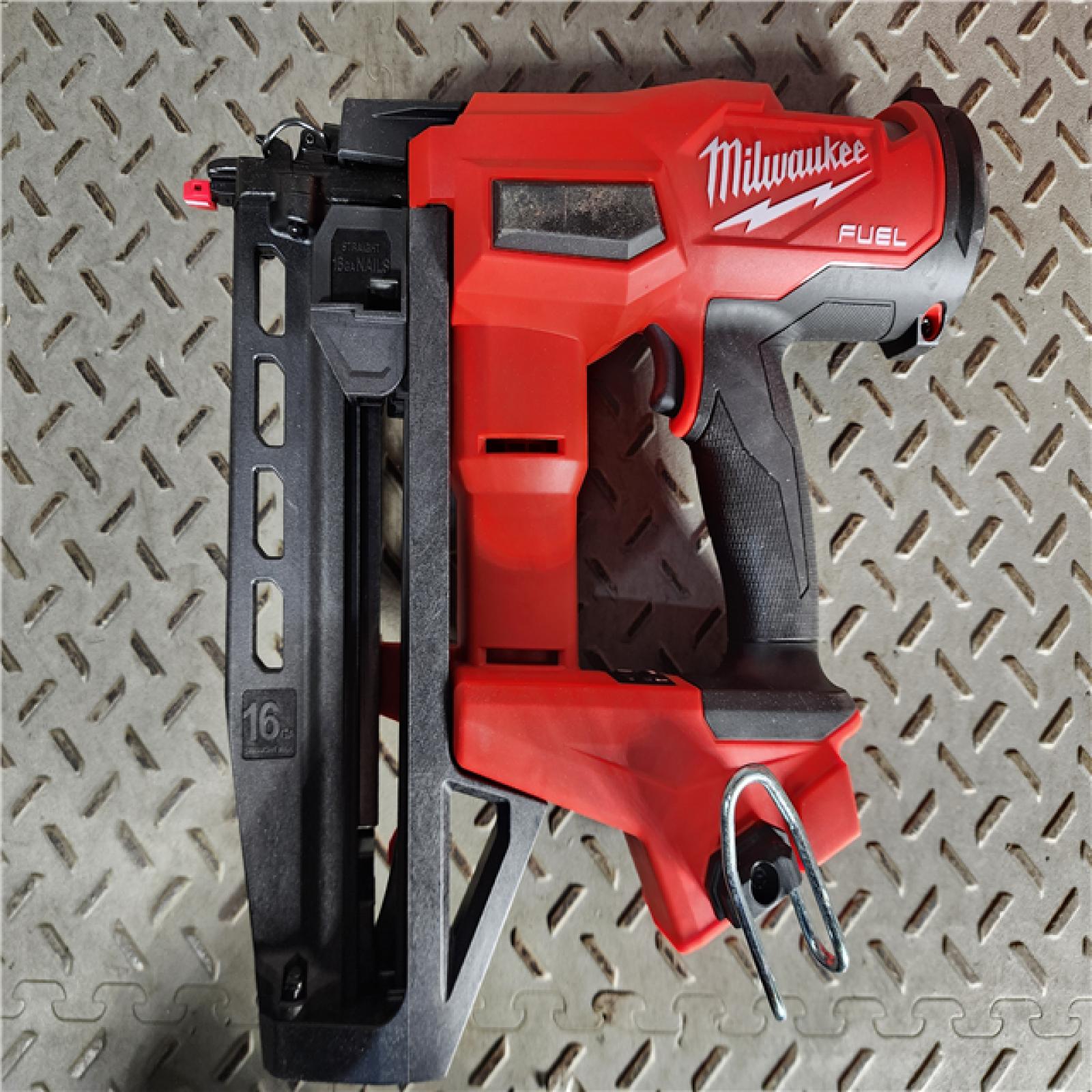 HOUSTON LOCATION - AS-IS Milwaukee Tool Cordless Finish Nail Gun 18 V 3020-20 (TOOL ONLY)