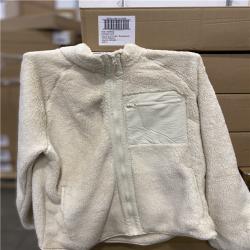 DALLAS LOCATION - NEW! MIXED CLOTHING PALLET (MSRP over $7,600)   Polo Shirt -288 UNITS Men's Zip-Up Sweatshirt - 28 UNITS