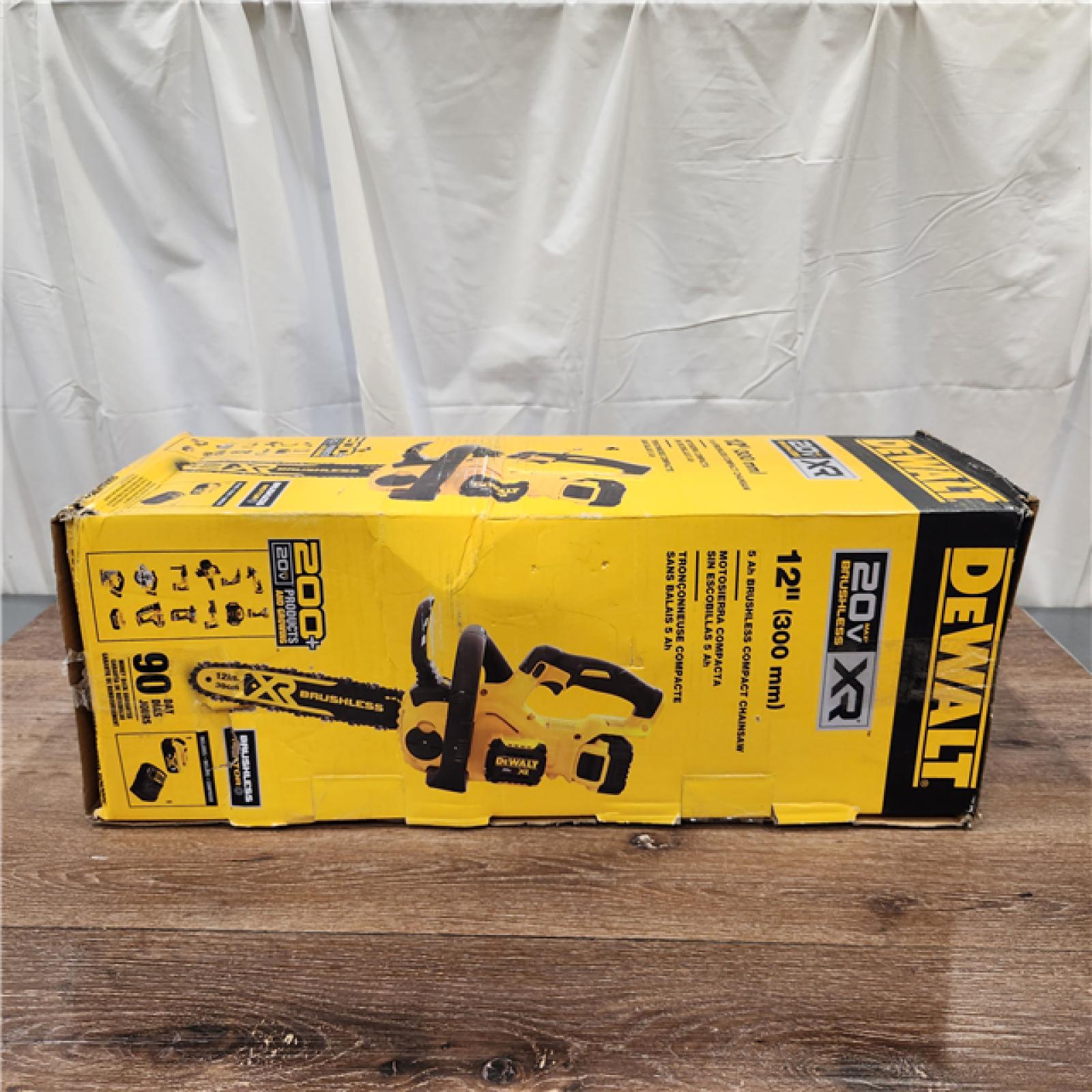 AS-IS Dewalt 7605686 12 in. 20V Battery Powered Chainsaw