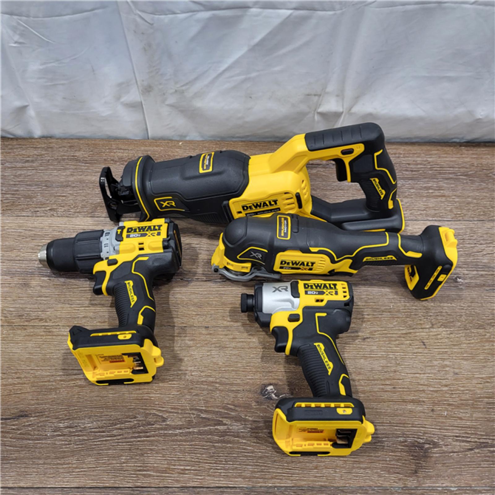 AS-IS DEWALT 20-Volt Maximum Lithium-Ion Cordless 4-Tool Combo Kit with (2) 4 Ah Batteries and Charger