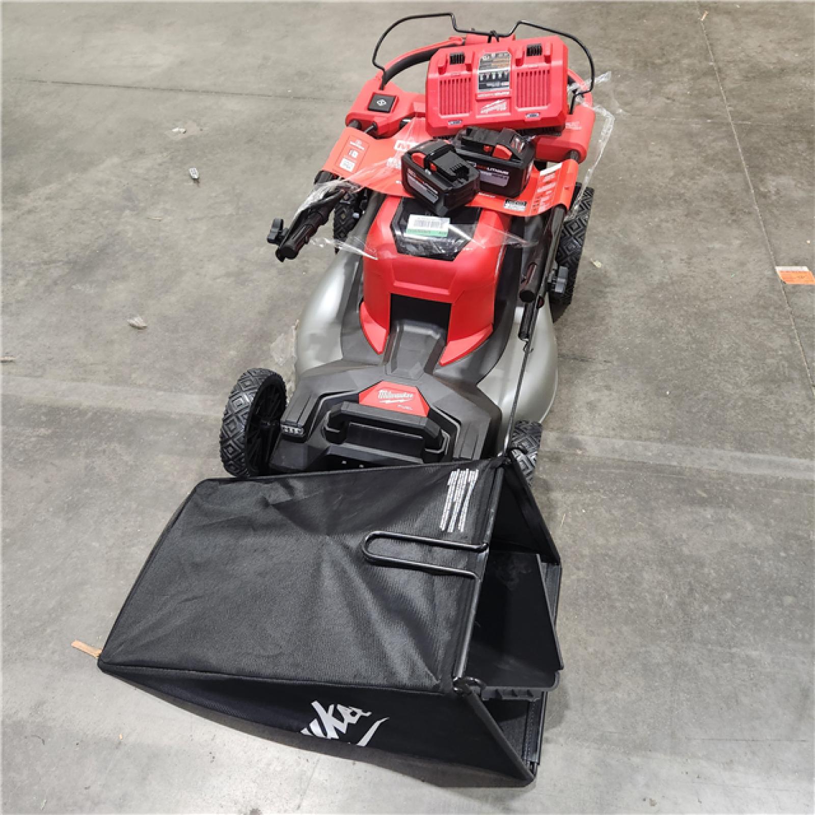 Dallas Location - As-Is M18 FUEL 21 Self-Propelled Dual Battery Mower Kit