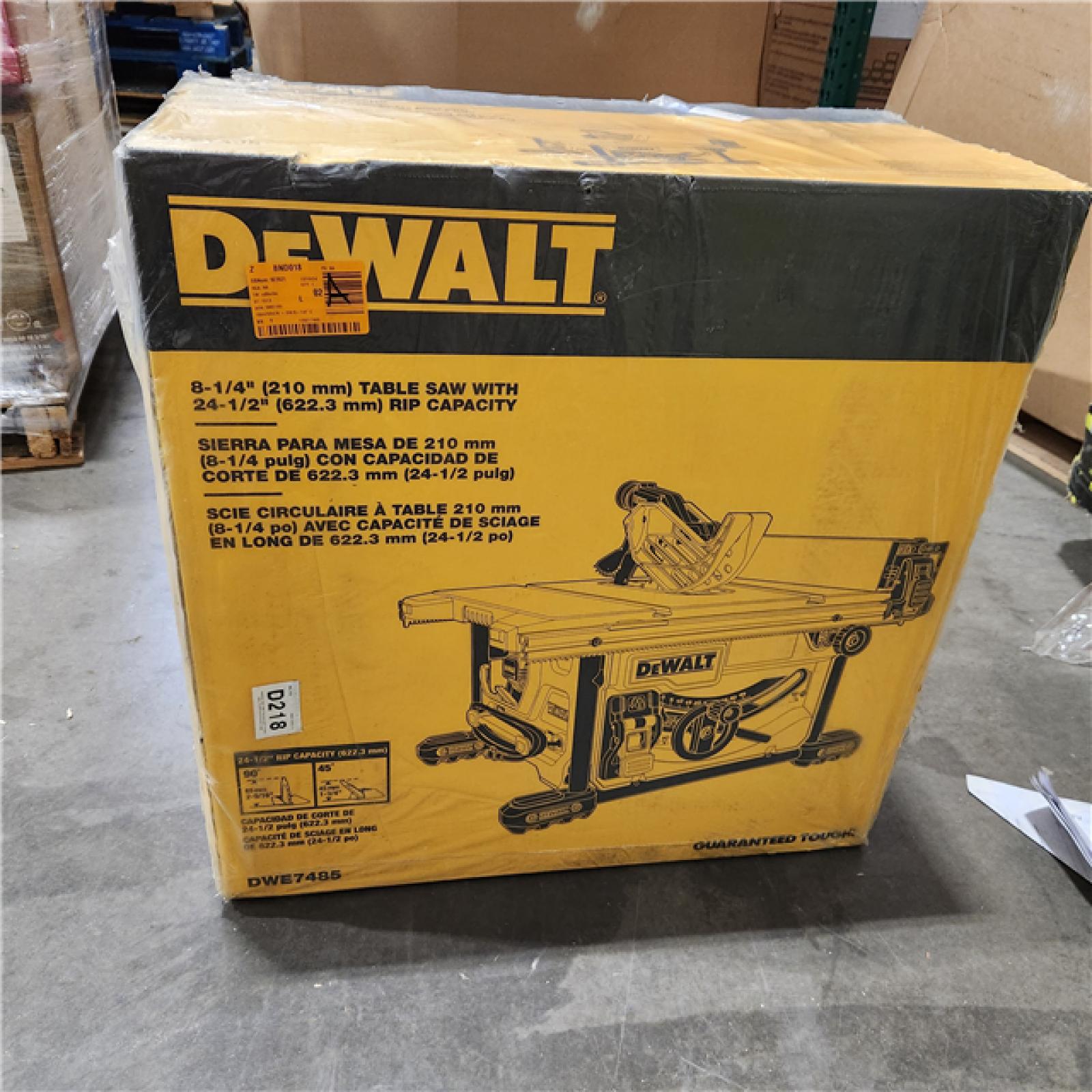 Dallas Location - NEW- DEWALT 15 Amp Corded 8-1/4 in. Compact Portable Jobsite Tablesaw