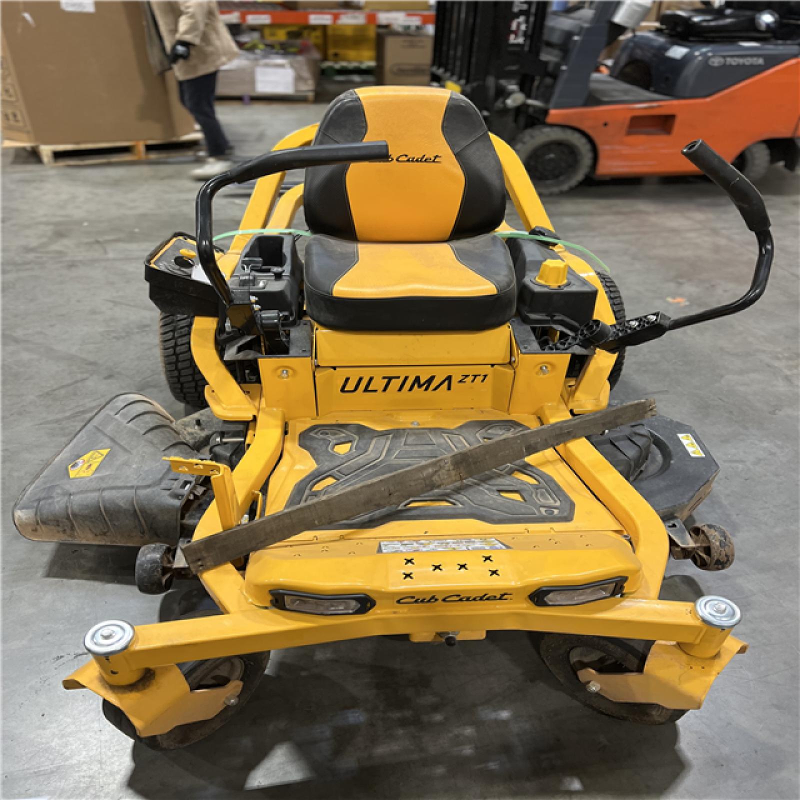 Dallas Location - As-Is Cub Cadet ULTIMA ZT1 50 Zero Turn Mowers