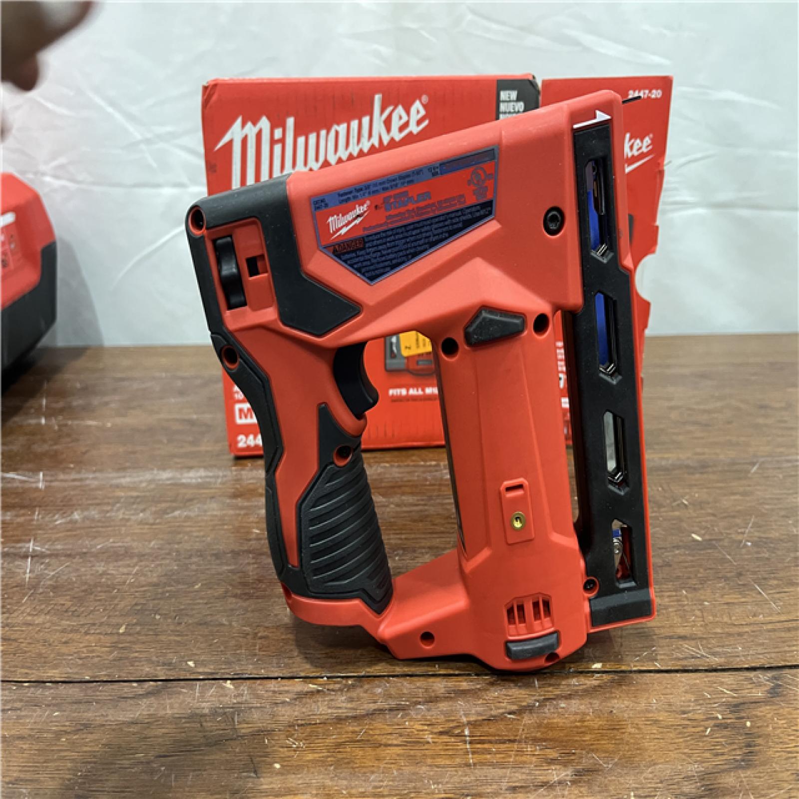 AS-IS Milwaukee M18 FUEL 18V Lithium-Ion Brushless Cordless Hammer Drill and Impact Driver Combo Kit (2-Tool) with 2 Batteries