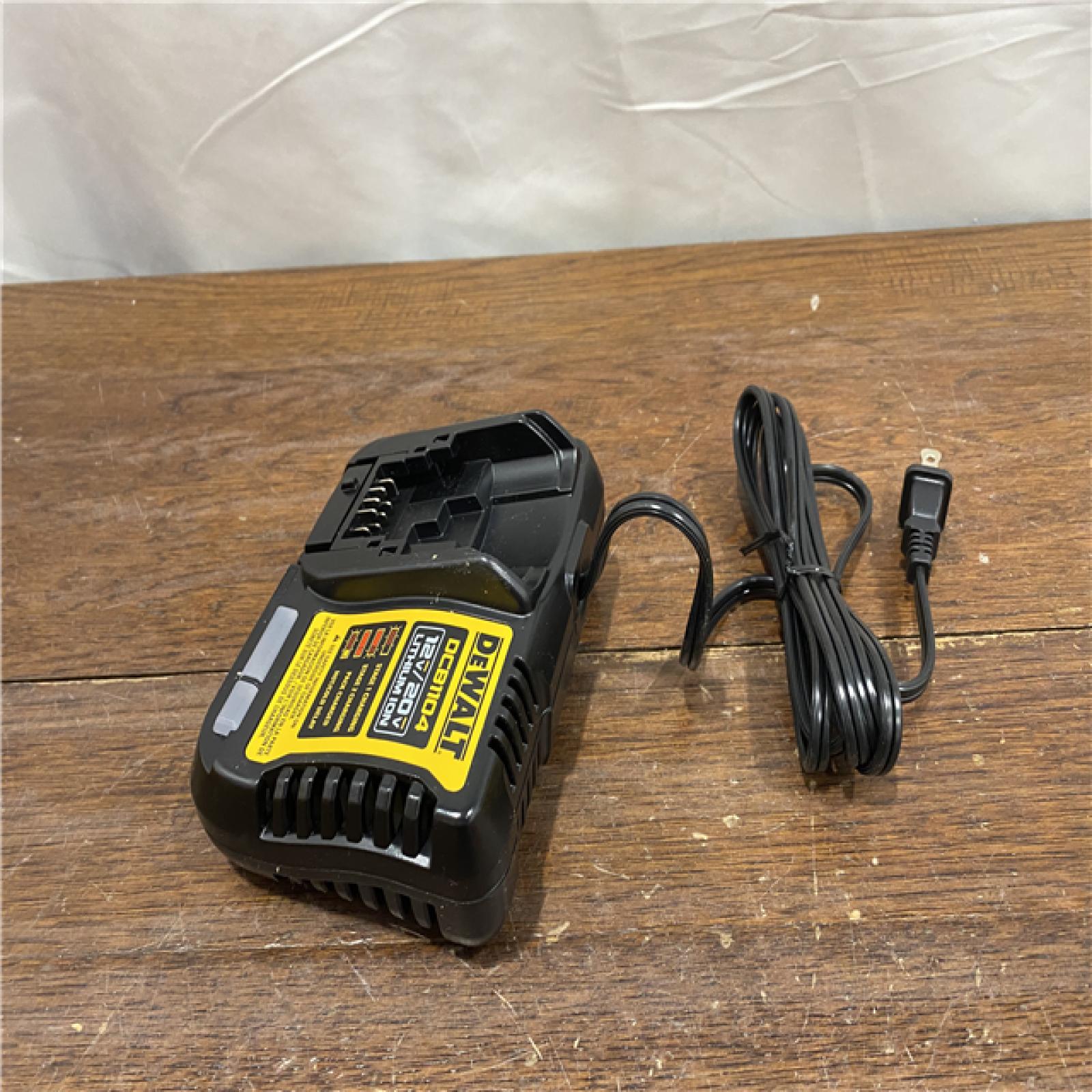 AS-ISDEWALT 20V MAX Lithium-Ion 6.0Ah and 4.0Ah Battery and Charger Starter Kit