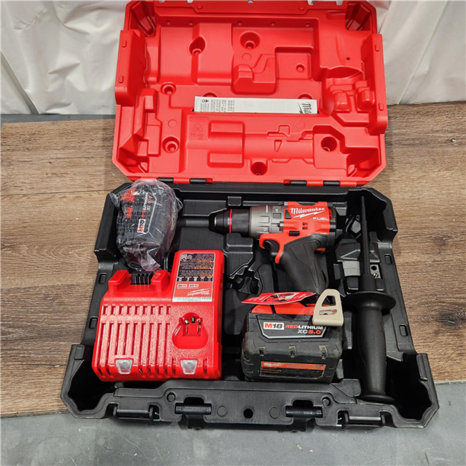 AS-IS Milwaukee 2904-22 Hammer Drill Driver Kit with Batteries  Charger & Tool Case  Red