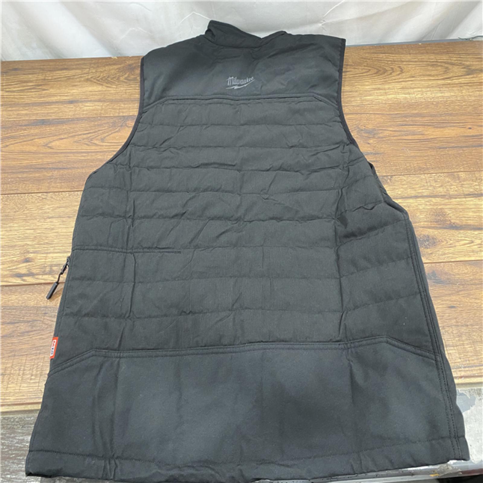 AS IS Milwaukee XL Unisex Heated Vest Kit Black