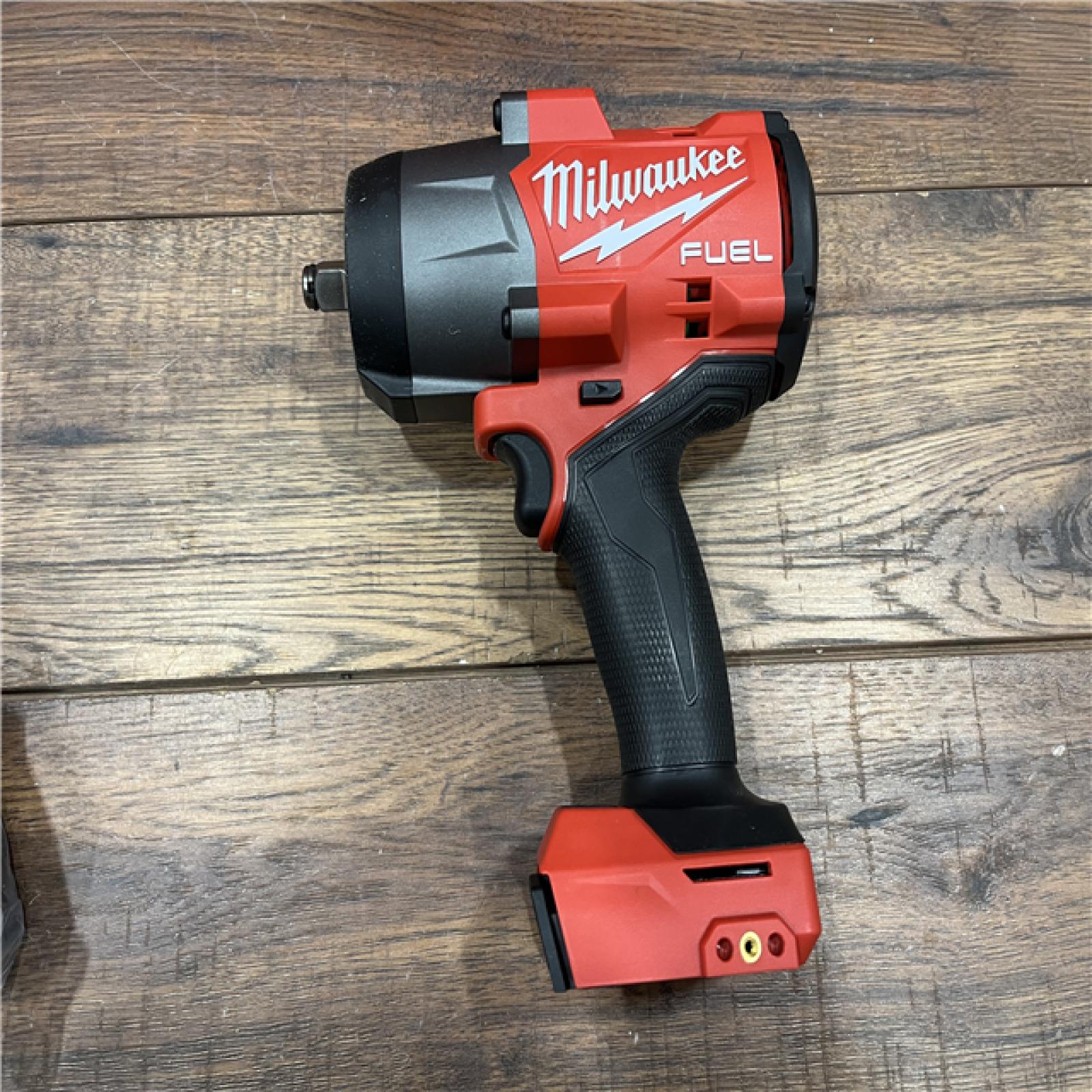 AS-IS Milwaukee M18 1/2 in. Cordless Brushless High Torque Impact Wrench Kit (Battery & Charger)