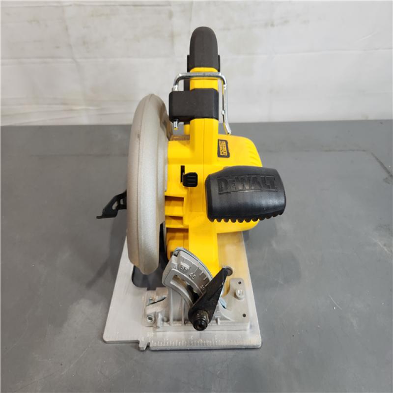 AS IS DeWalt 20V MAX XR 7 1 4 in. Circular Saw w POWER DETECT Tool