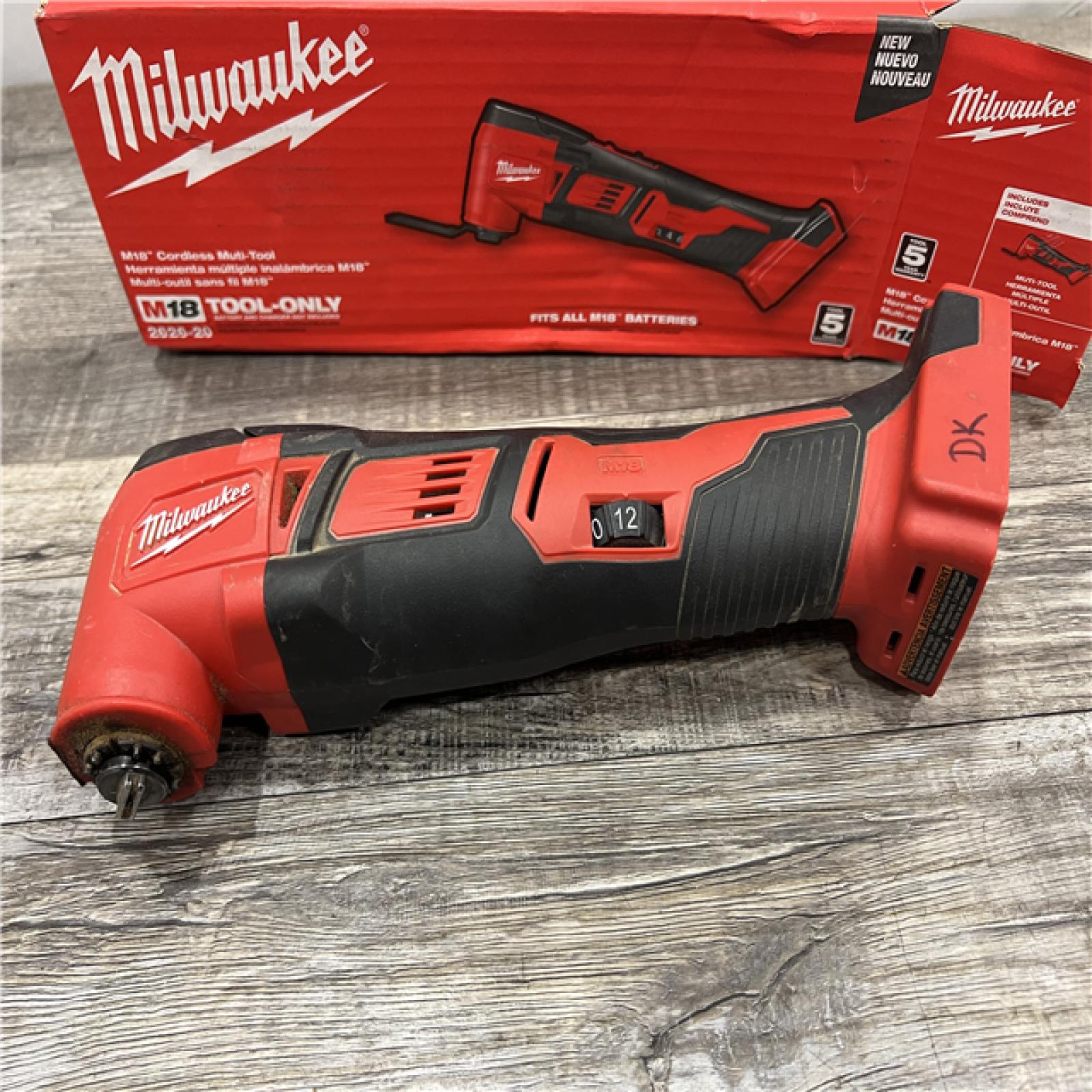 AS-IS Milwaukee 2626-20 M18 Lithium-Ion Cordless Multi-Tool (Tool Only)