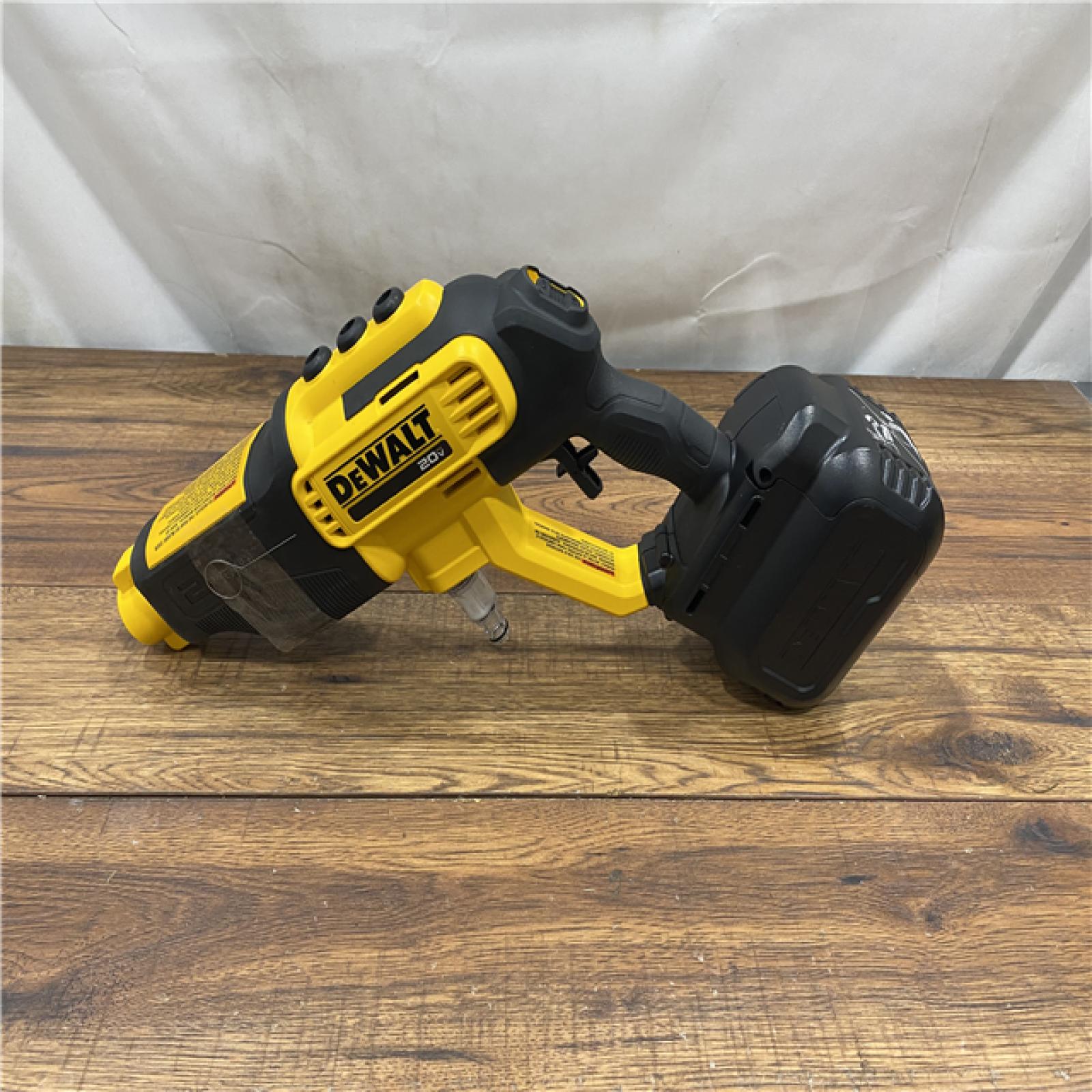 AS IS Dewalt 20V 550 PSI  1 GPM Cordless Power Cleaner W/ 4 Nozzles Tool-Only DCPW550B