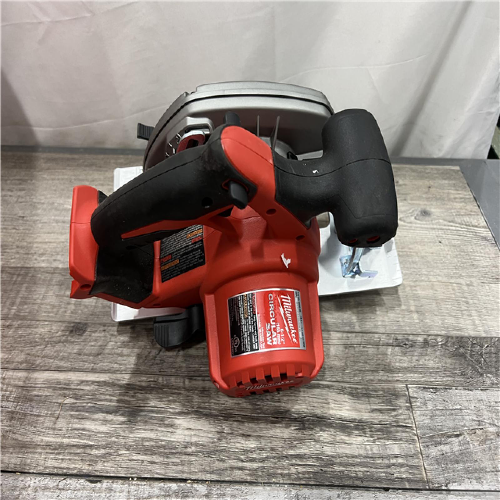 AS-IS Milwaukee 2630-20 M18 Cordless 6-1/2 Circular Saw Bare Tool Only - All