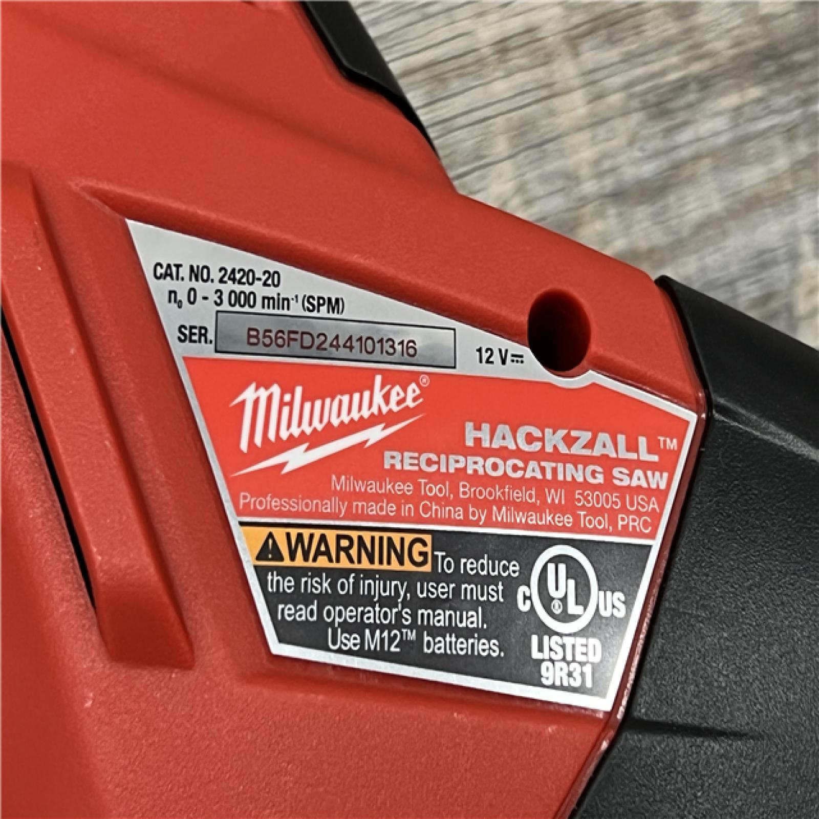 AS-IS Milwaukee 2420-21 - M12 Fuel Hackzall 1/2  12V 1.5Ah Cordless Straight Handle Reciprocating Saw Kit