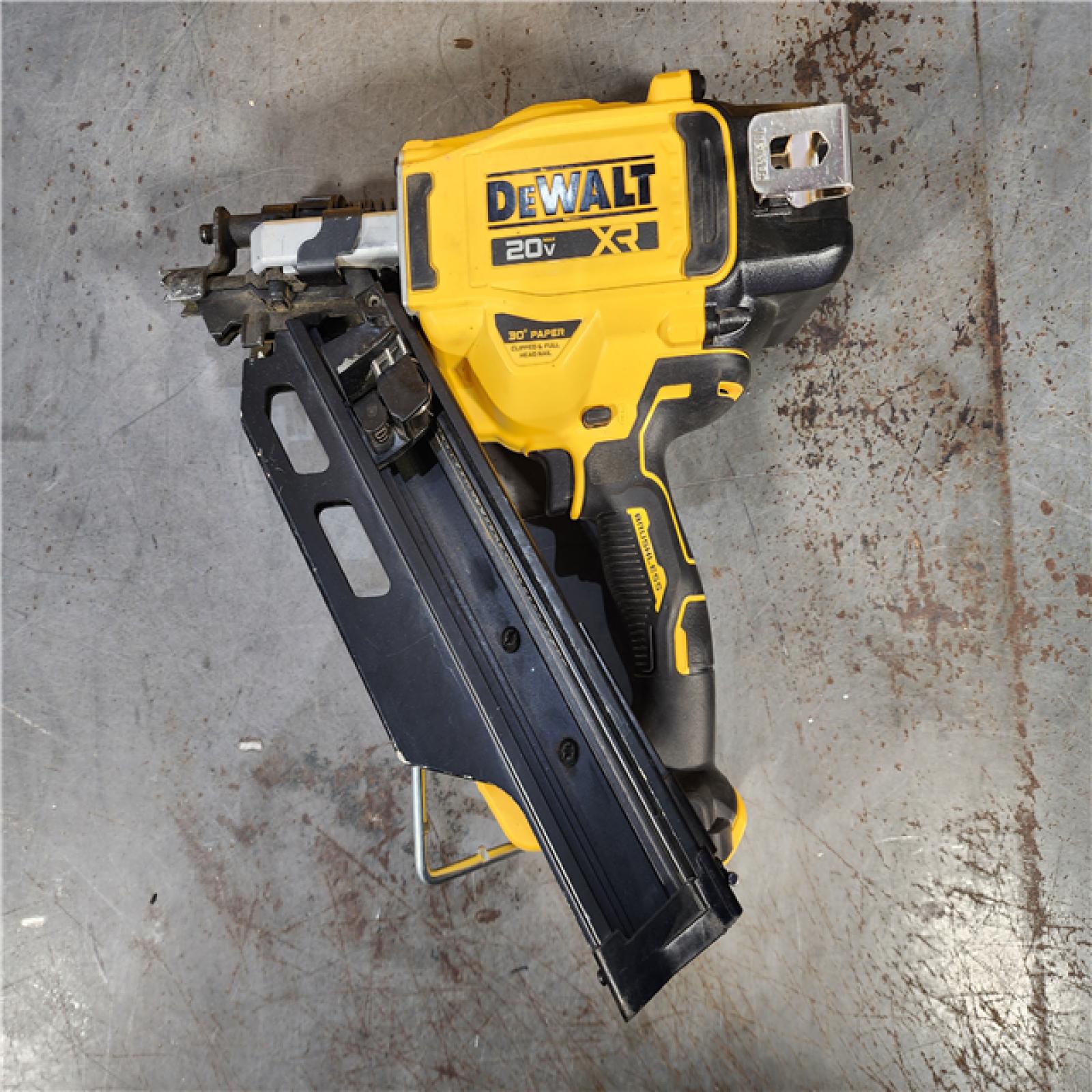 HOUSTON LOCATION - AS-IS DEWALT 20-Volt 30Â° Cordless Framing Nailer (Tool-Only)