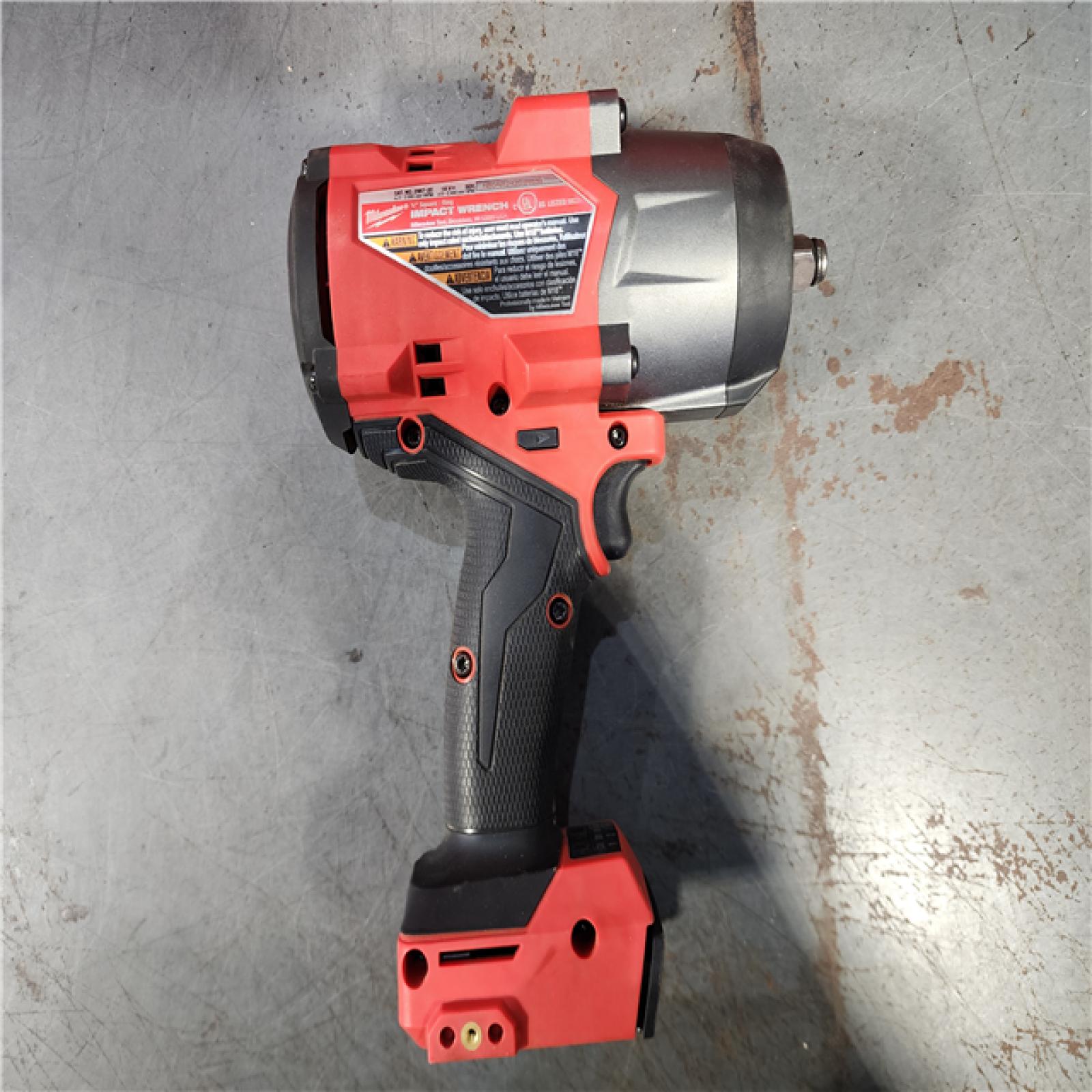 HOUSTON LOCATION - AS-IS Milwaukee M18 1/2 in. Cordless Brushless High Torque Impact Wrench Kit (Battery & Charger)