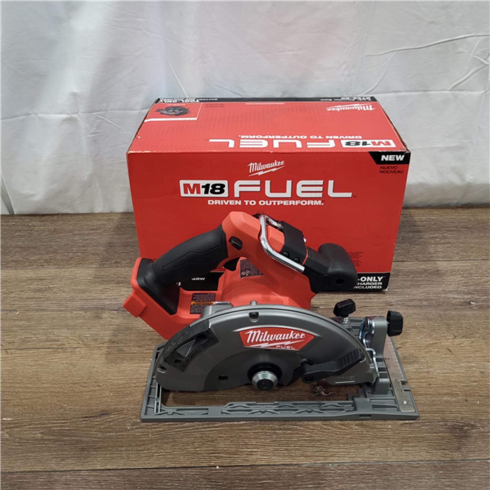 AS-IS M18 FUEL 18V Lithium-Ion Brushless Cordless 7-1/4 in. Circular Saw (Tool-Only)