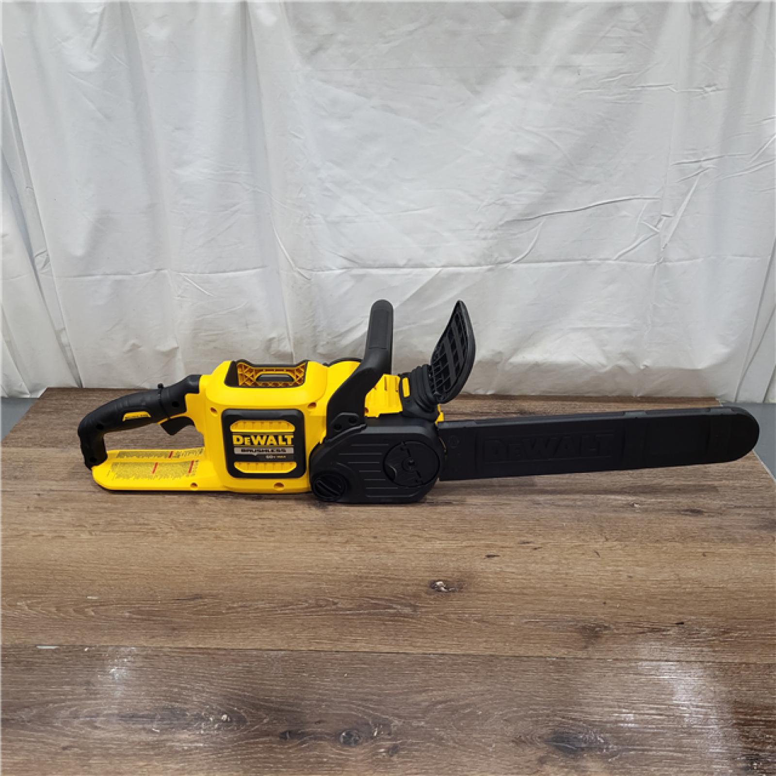 LIKE NEW! DeWalt FLEXVOLT 60V MAX Lithium-Ion Brushless Cordless 16in. Chainsaw Kit