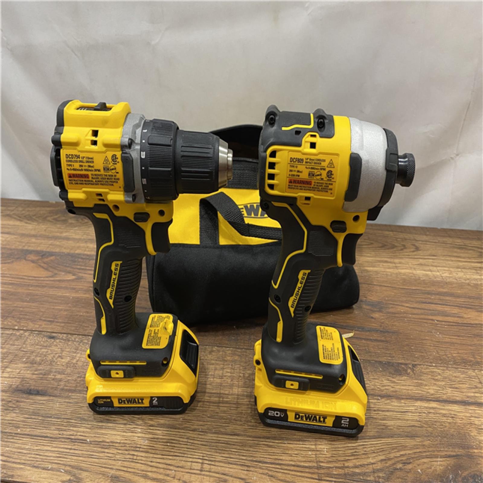 AS IS DEWALT ATOMIC 20-Volt MAX Lithium-Ion Cordless Combo Kit (2-Tool) with (2) 2.0Ah Batteries, Charger and Bag