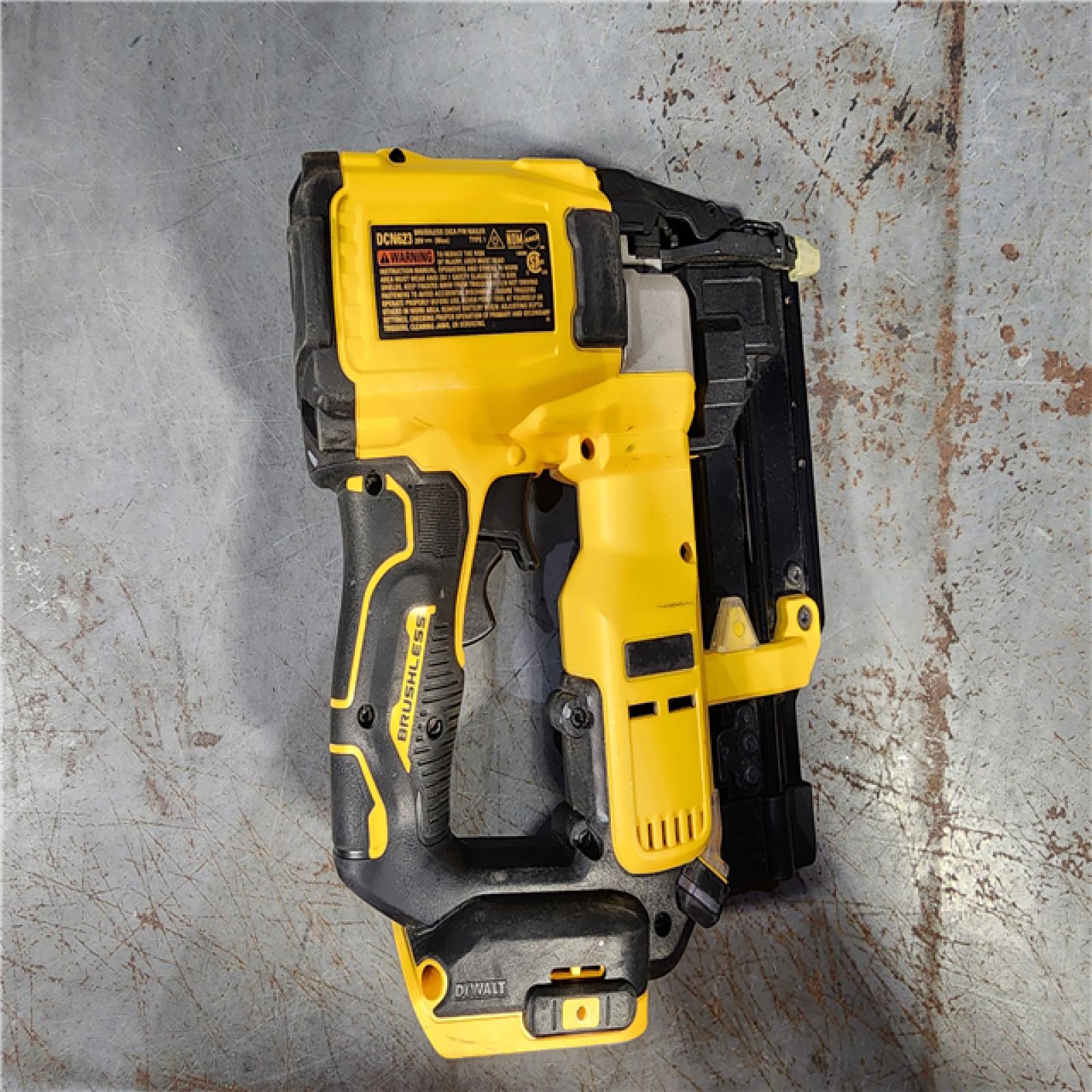 HOUSTON LOCATION - AS-IS DEWALT ATOMIC 20V MAX Lithium Ion Cordless 23 Gauge Pin Nailer Kit with 2.0Ah Battery and Charger