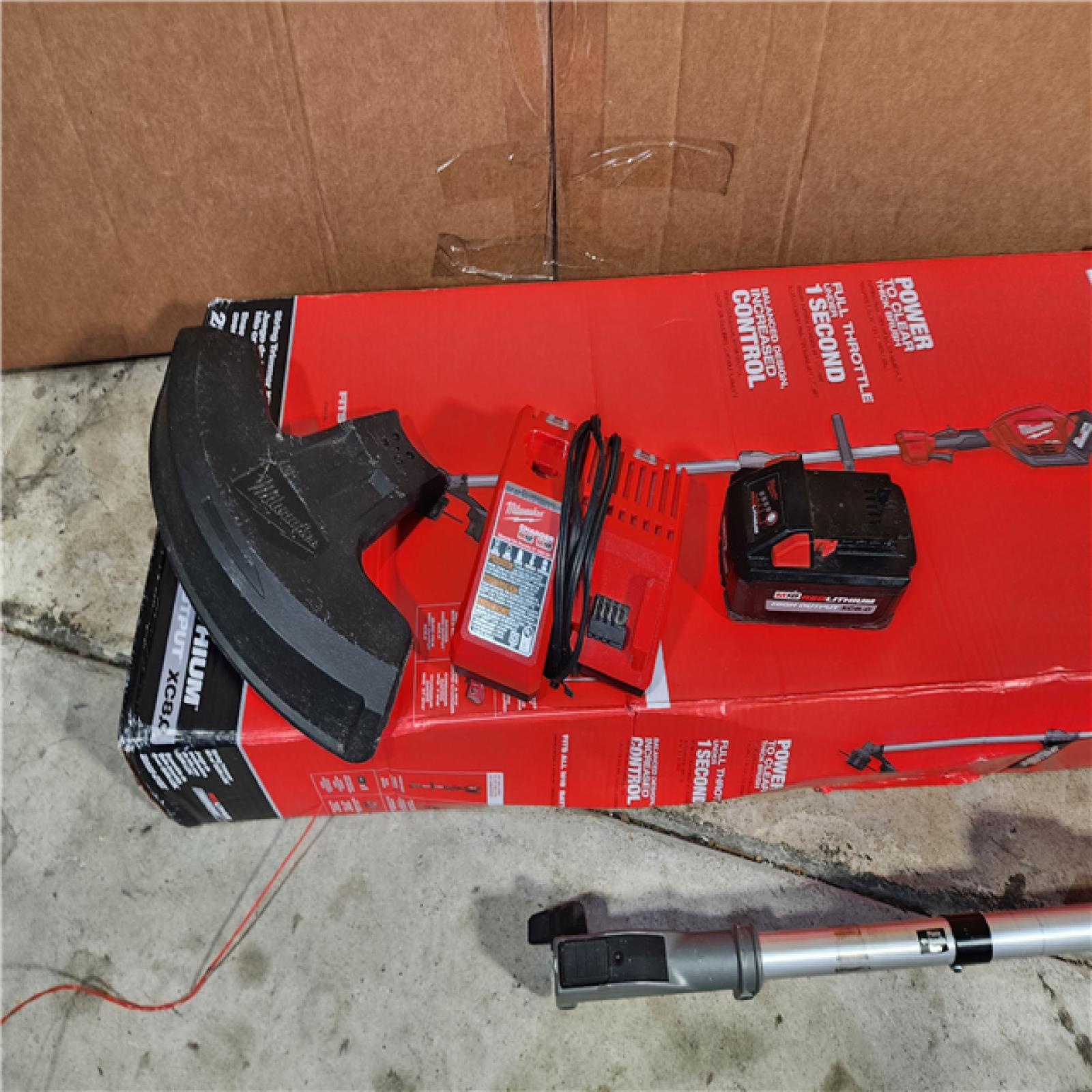 HOUSTON LOCATION - AS-IS M18 FUEL 18V Lithium-Ion Brushless Cordless String Trimmer with QUIK-LOK Attachment Capability and 8.0 Ah Battery