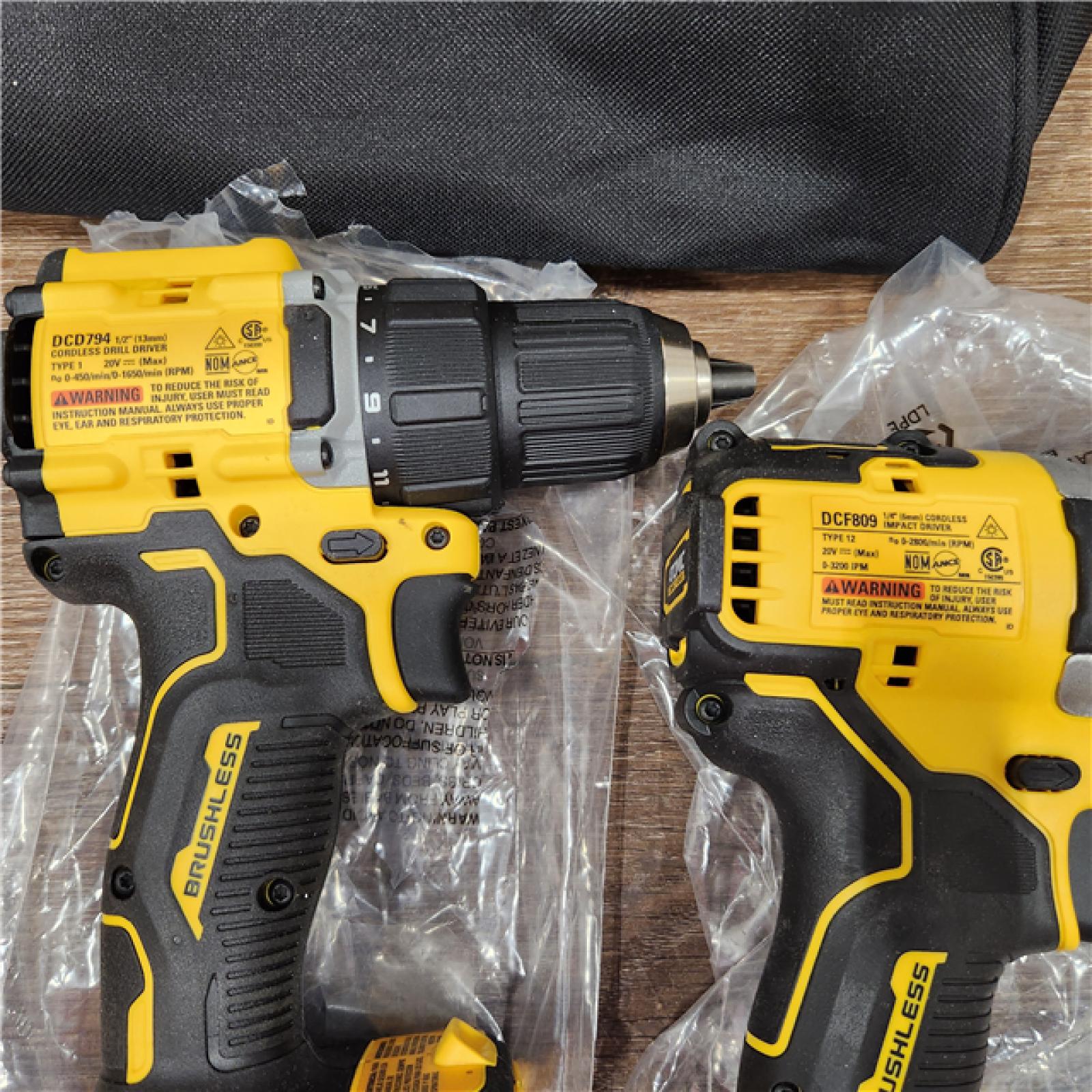 AS-IS DEWALT ATOMIC 20-Volt MAX Lithium-Ion Cordless Combo Kit (2-Tool) with (2) 2.0Ah Batteries, Charger and Bag