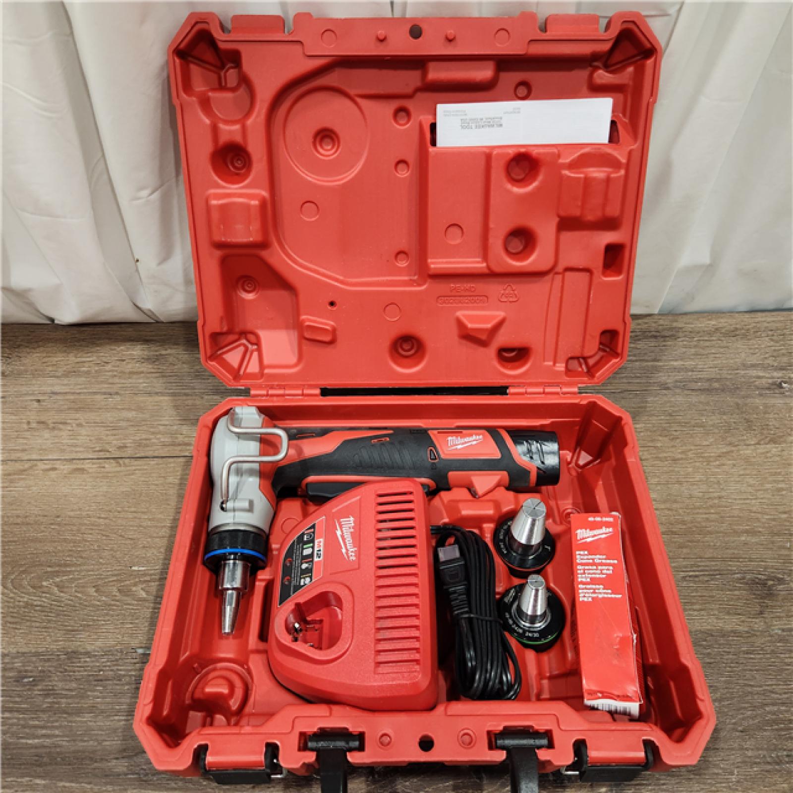 AS-IS M12 12-Volt Lithium-Ion Cordless PEX Expansion Tool Kit with (2) 1.5 Ah Batteries, (3) Expansion Heads and Hard Case