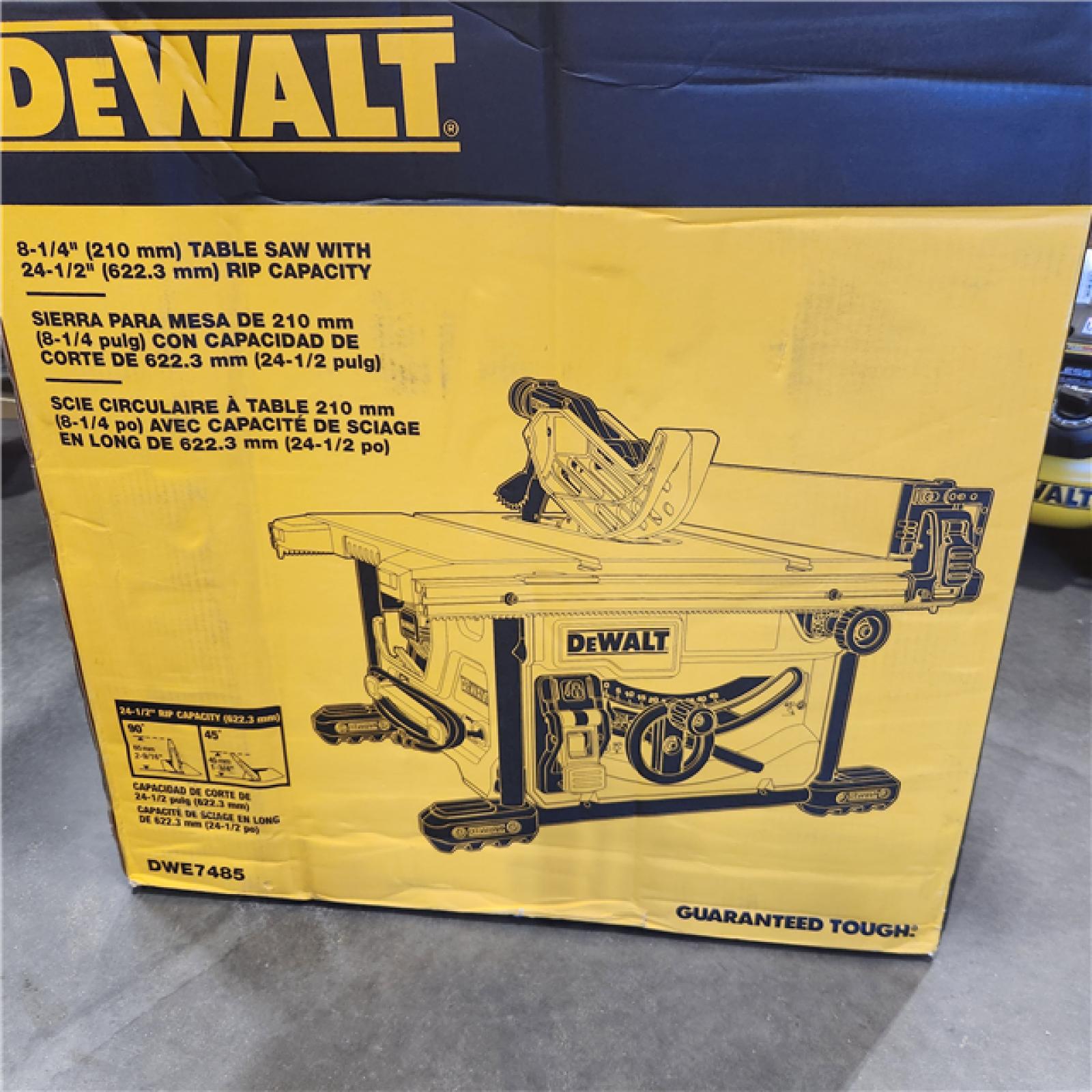 NEW!  15 Amp Corded 8-1/4 in. Compact Portable Jobsite Tablesaw (Stand Not Included)