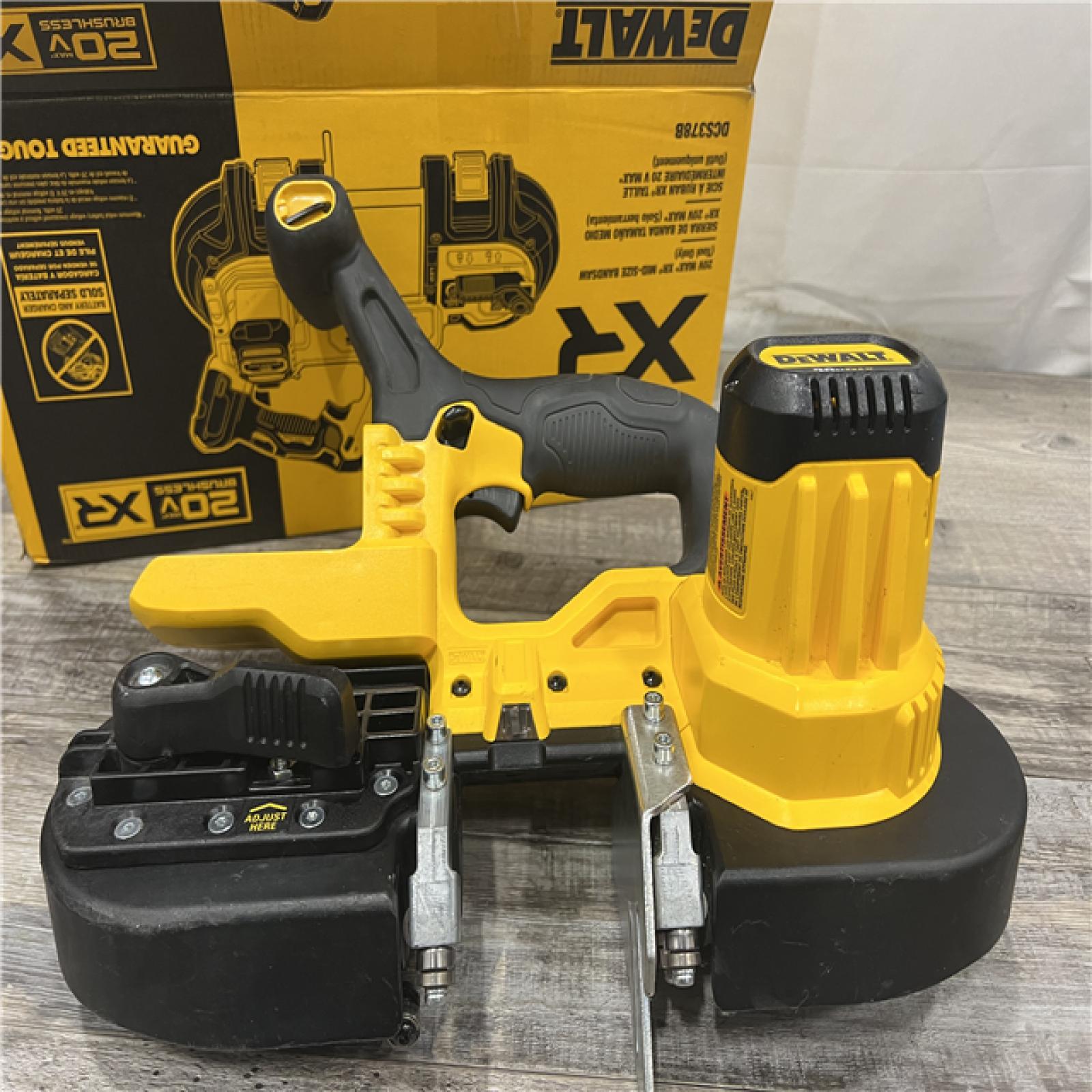 AS-IS DeWalt 20V MAX Cordless Lithium-Ion 15 in Band Saw (Tool Only)