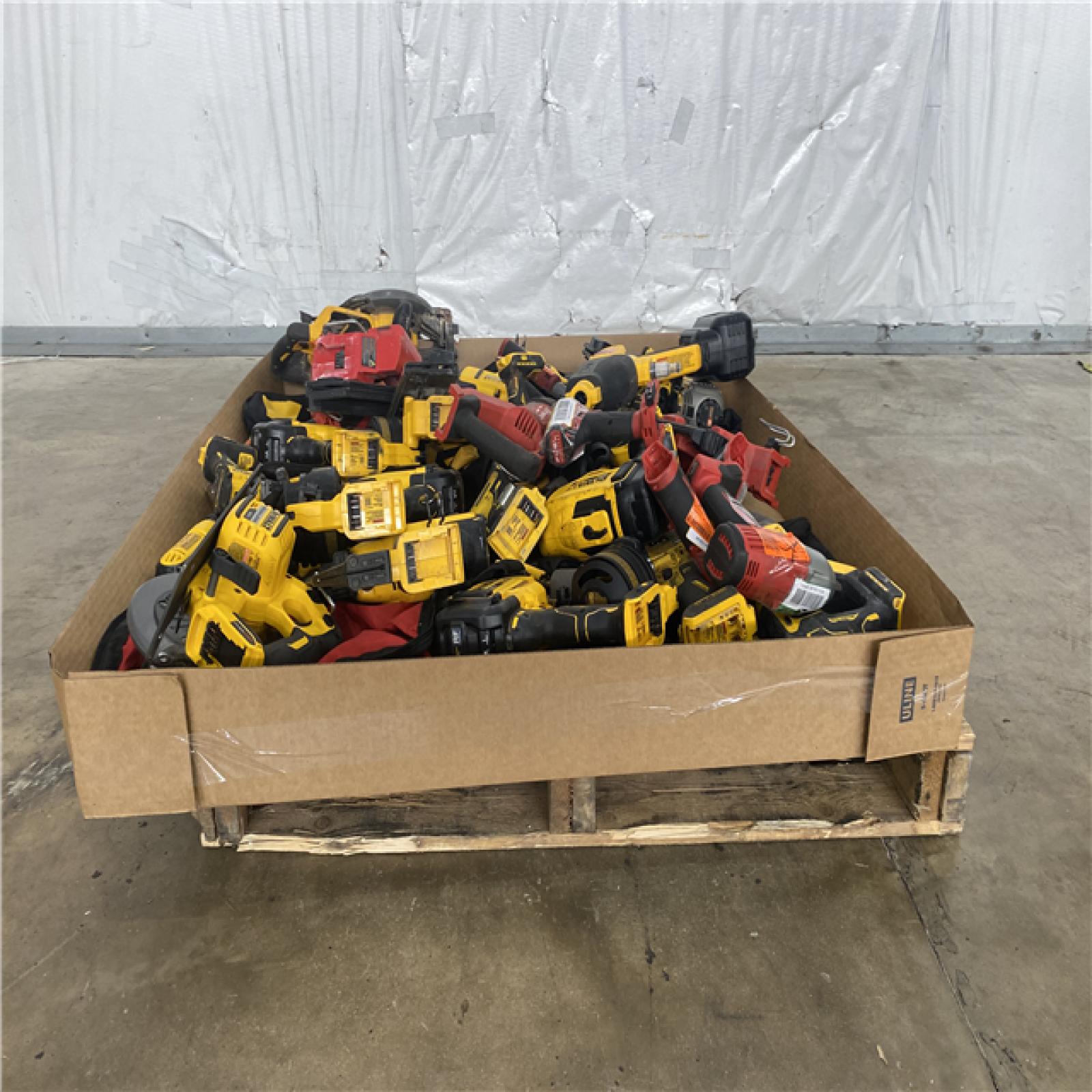 Houston Location AS IS - Tool Pallet