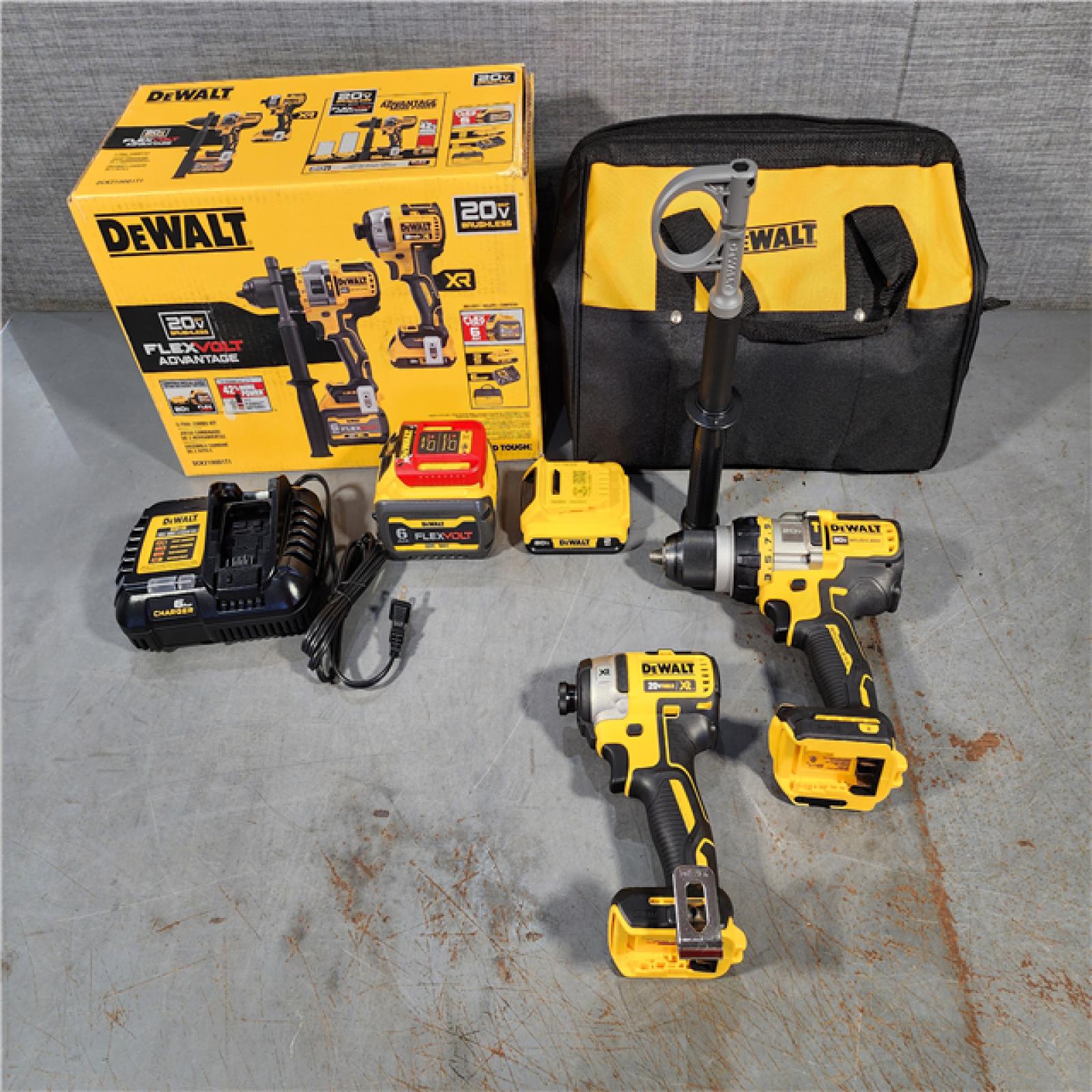 HOUSTON LOCATION - AS-IS (APPEARS LIKE NEW) 20V MAX Cordless Brushless Hammer Drill/Driver 2 Tool Combo Kit with FLEXVOLT ADVANTAGE