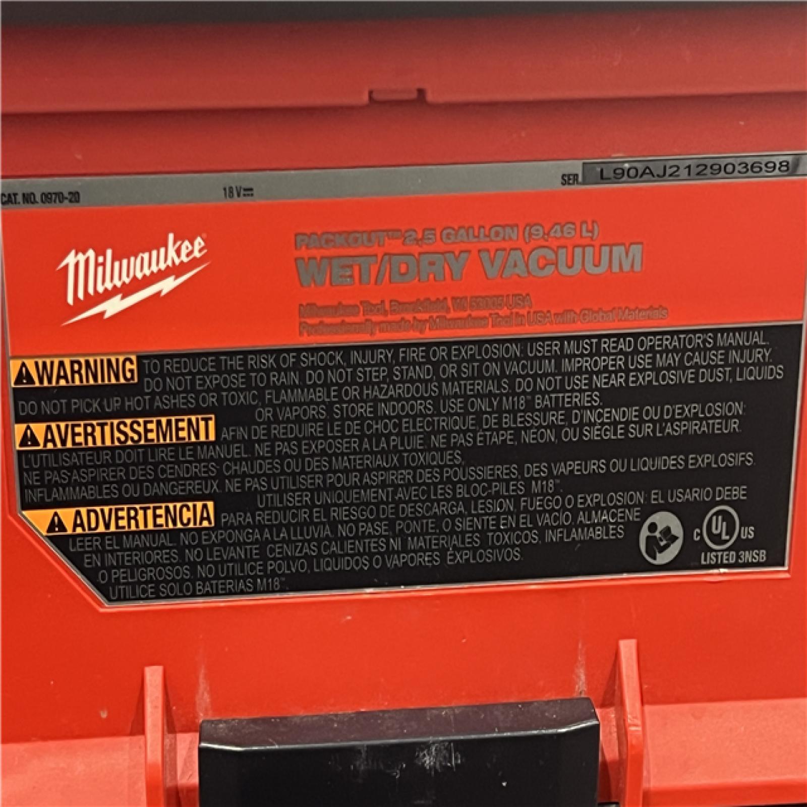 AS-IS MILWAUKEE M18 FUEL PACKOUT 18-Volt Lithium-Ion Cordless 2.5 Gal. Wet/Dry Vacuum (Vacuum-Only)