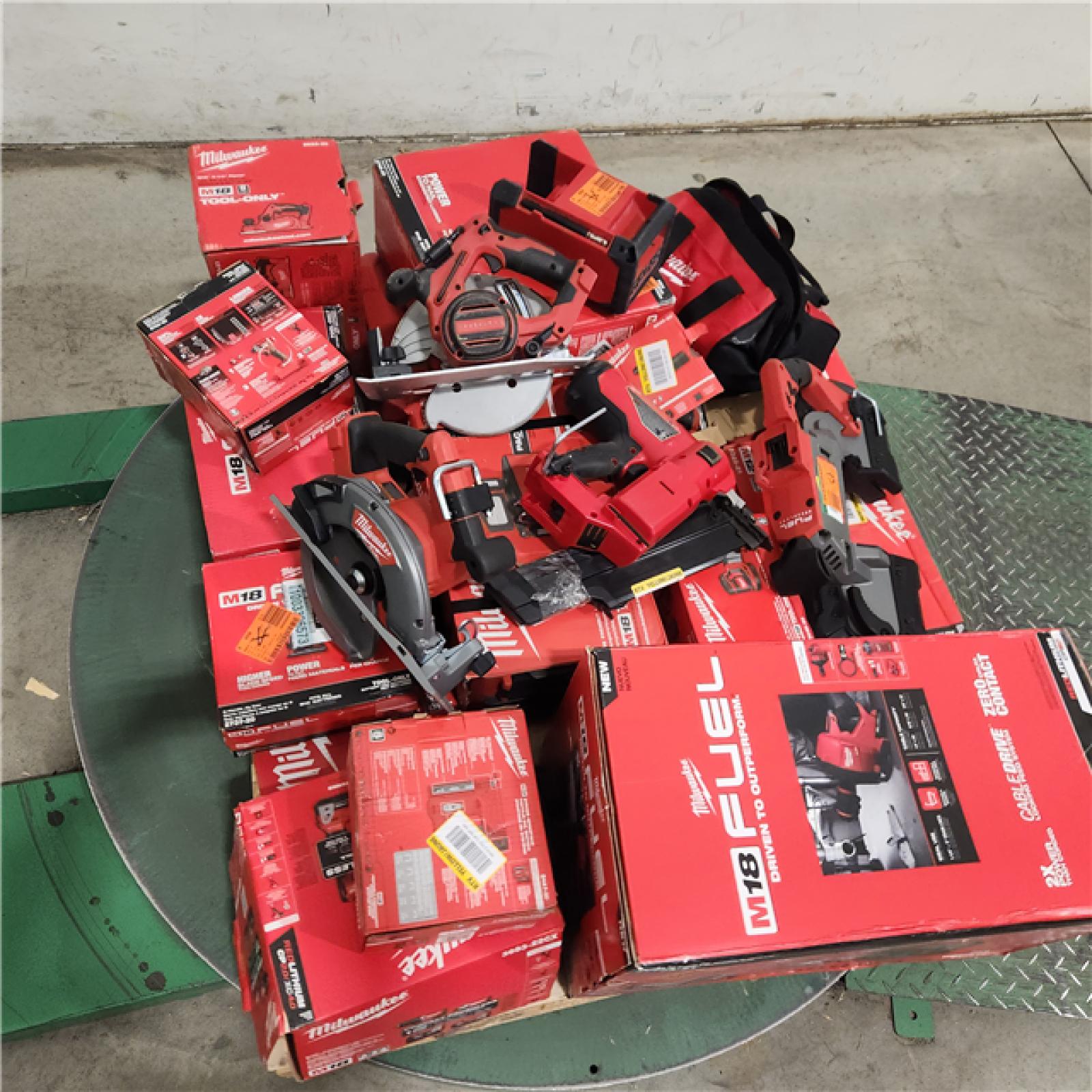 Dallas Location - As-Is MILWAUKEE Tool Pallet