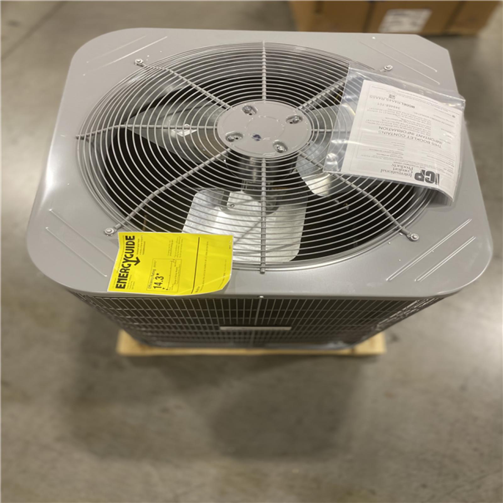 DALLAS LOCATION - Smartcomfort® by Carrier 2.5 Ton 14.3 Seer2 Condensing Unit