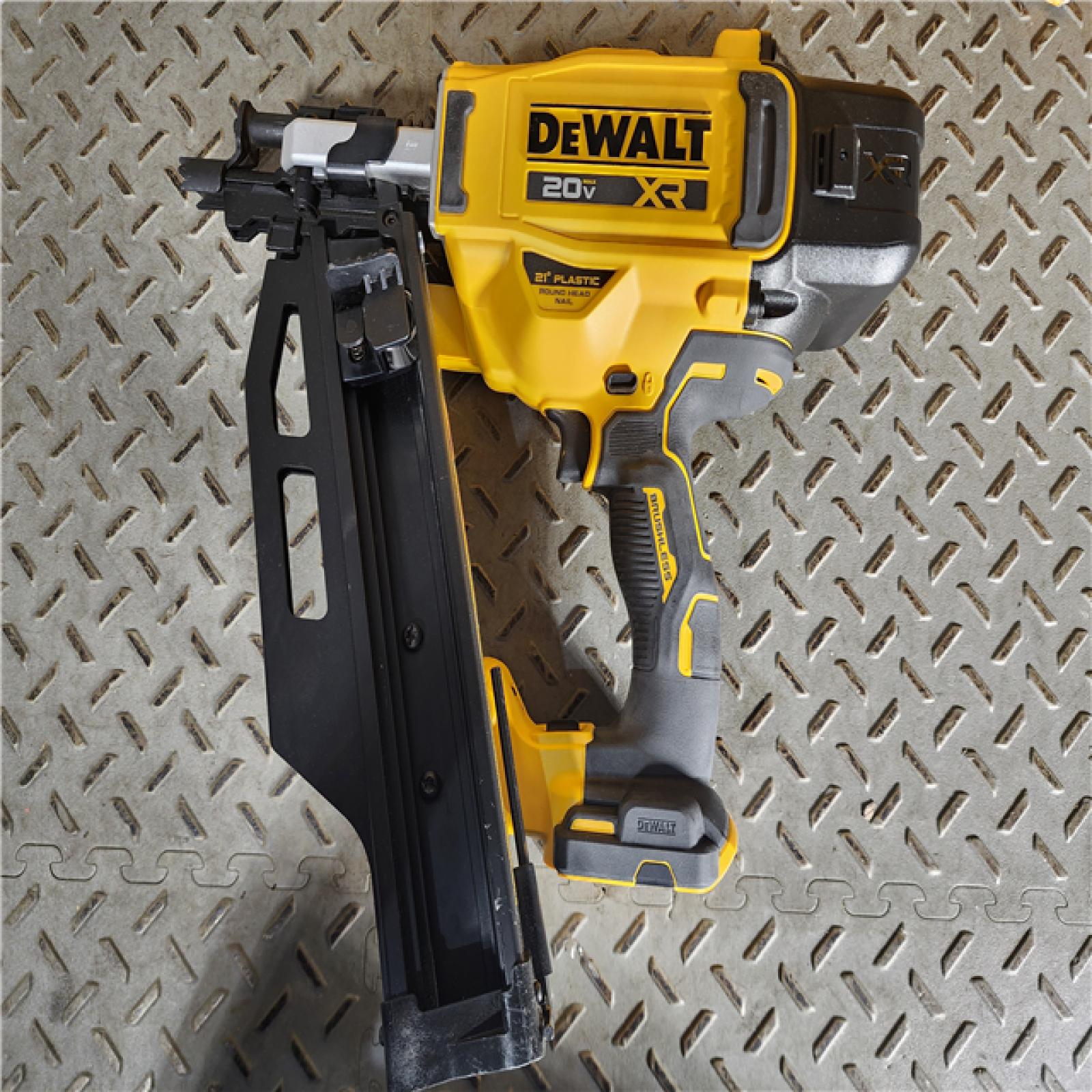 HOUSTON LOCATION - AS-IS 20-Volt 21° Cordless Framing Nailer (Tool-Only)