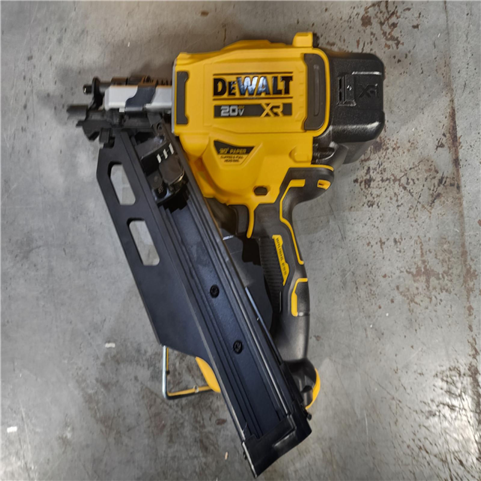 HOUSTON LOCATION - AS-IS DEWALT 20-Volt 30Â° Cordless Framing Nailer (Tool-Only)