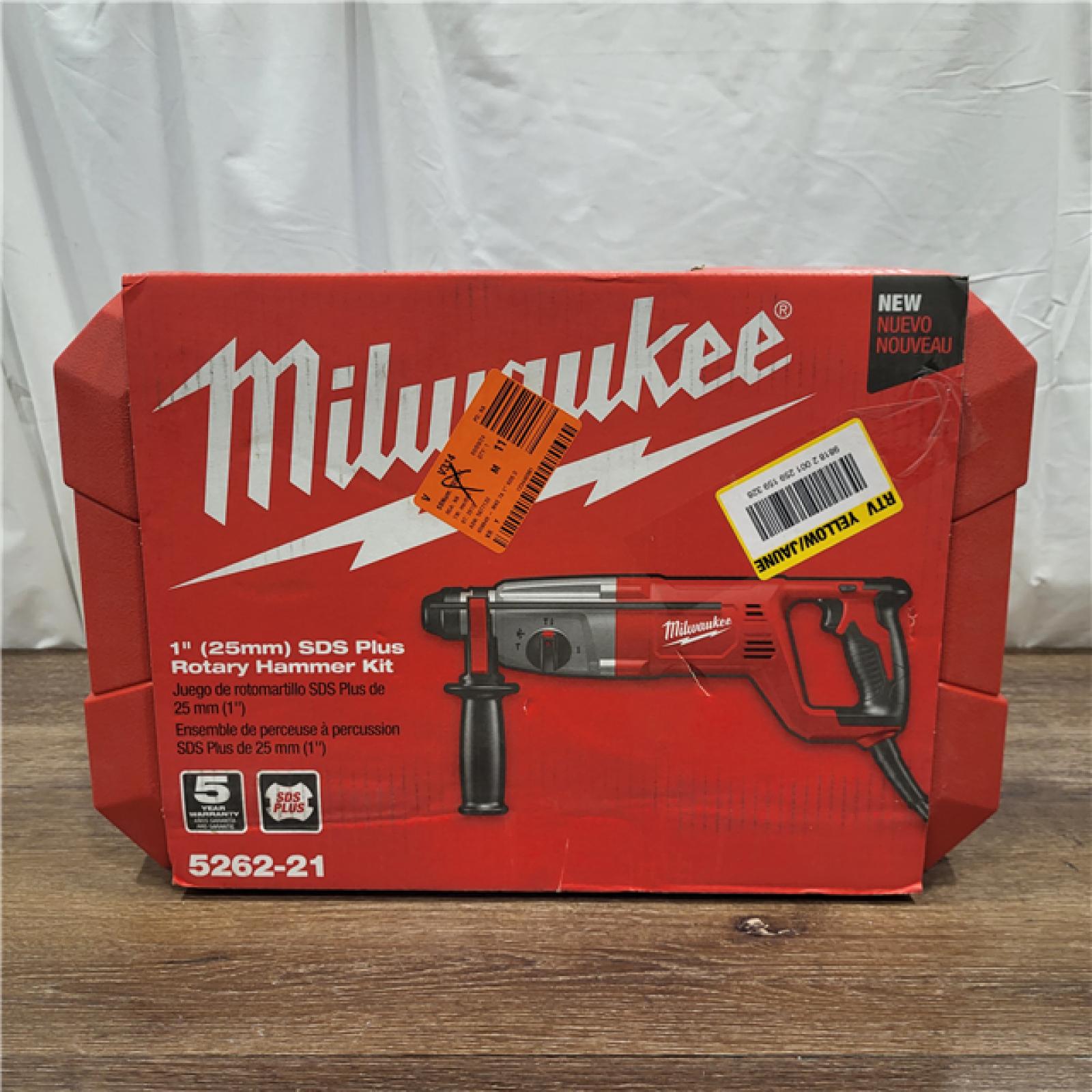 AS-IS Milwaukee 1 in. SDS Plus D-Handle Rotary Handle w/ Case