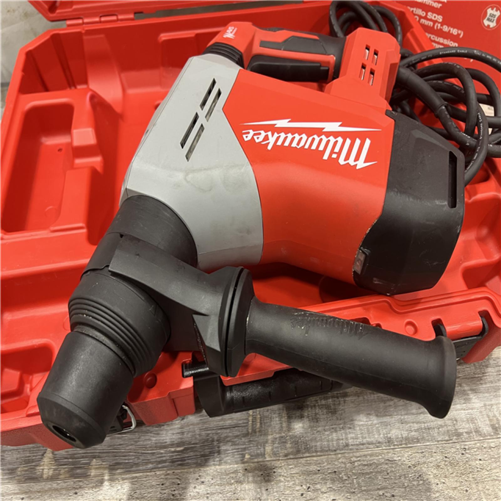 AS-IS MILWAUKEE 1-9/16 in. SDS-Max Rotary Hammer