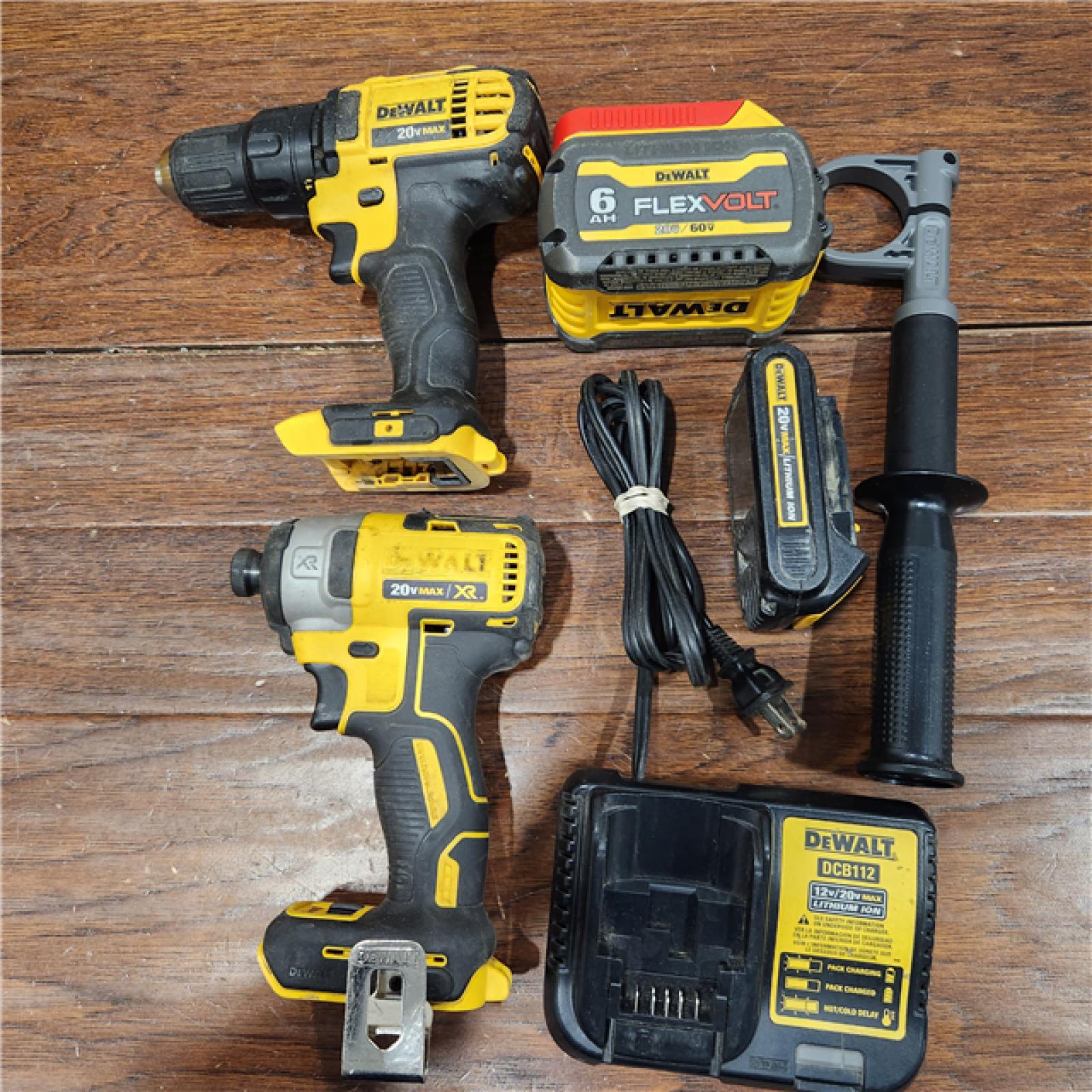 AS-IS 20V MAX Cordless Brushless Hammer Drill/Driver 2 Tool Combo Kit with FLEXVOLT ADVANTAGE