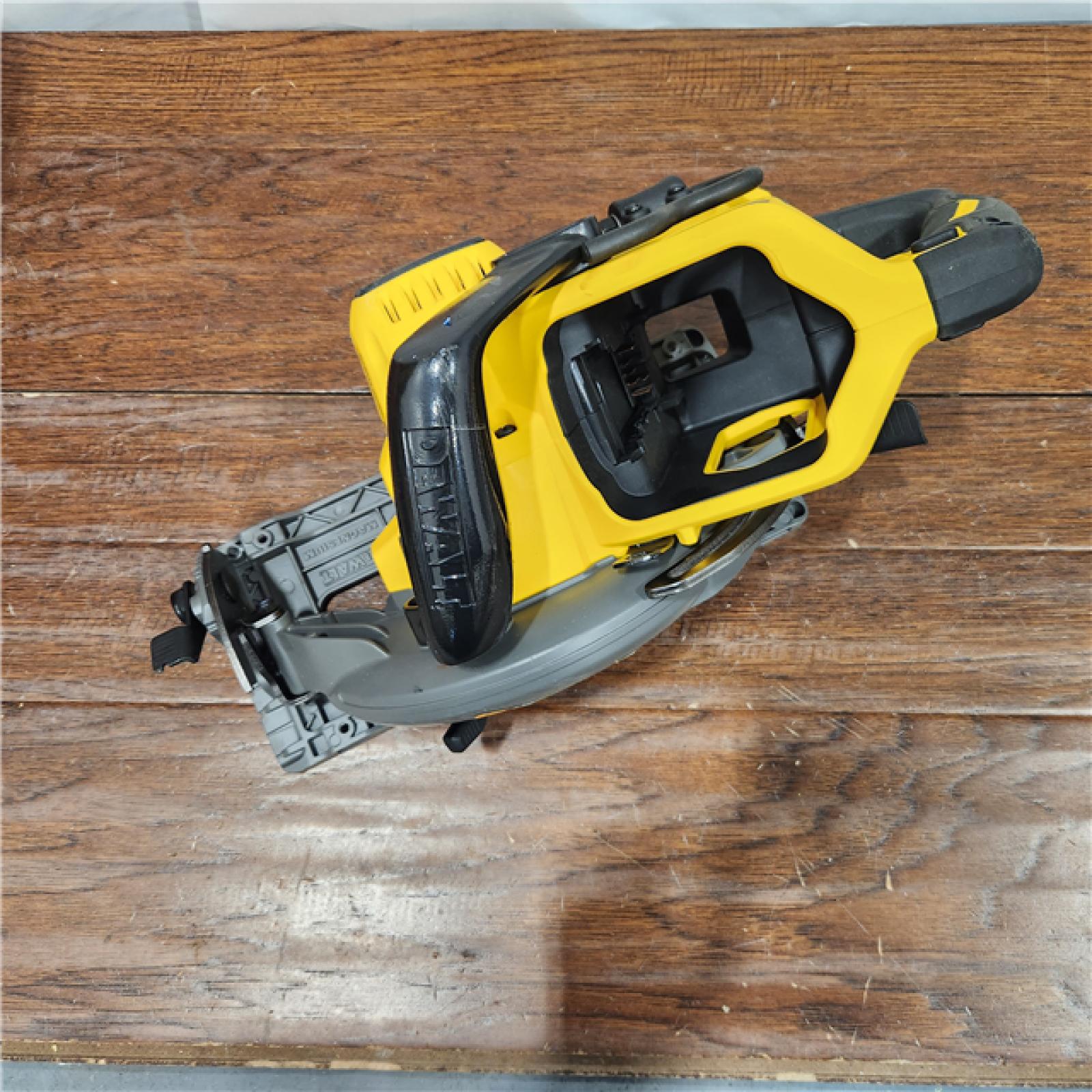 AS-IS DEWALT FLEXVOLT 60V MAX Cordless Brushless 7-1/4 in. Wormdrive Style Circular Saw (Tool Only)