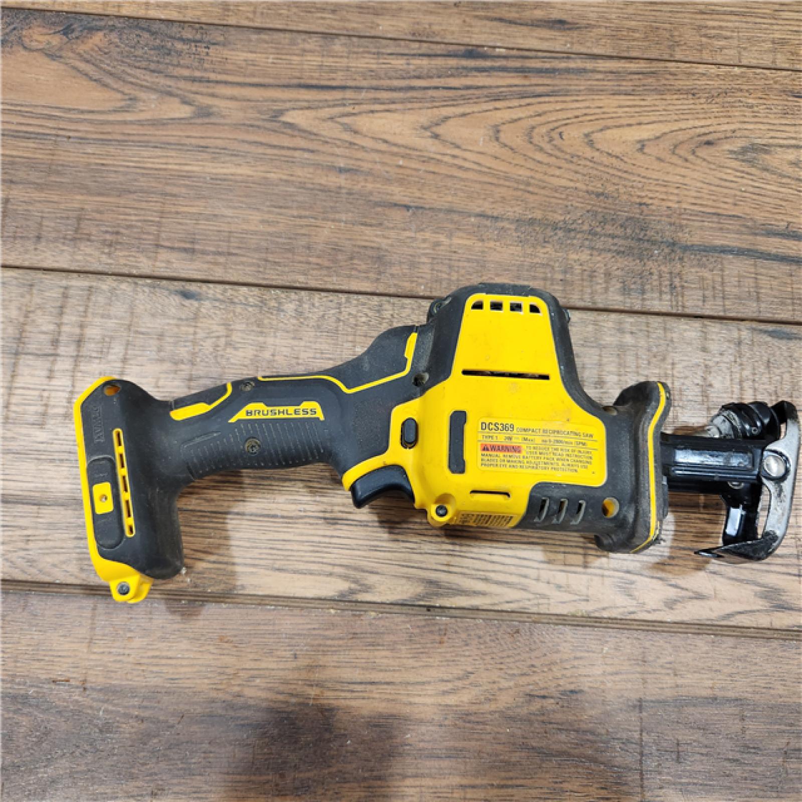 AS-IS ATOMIC 20V MAX Cordless Brushless Compact Reciprocating Saw (Tool Only)