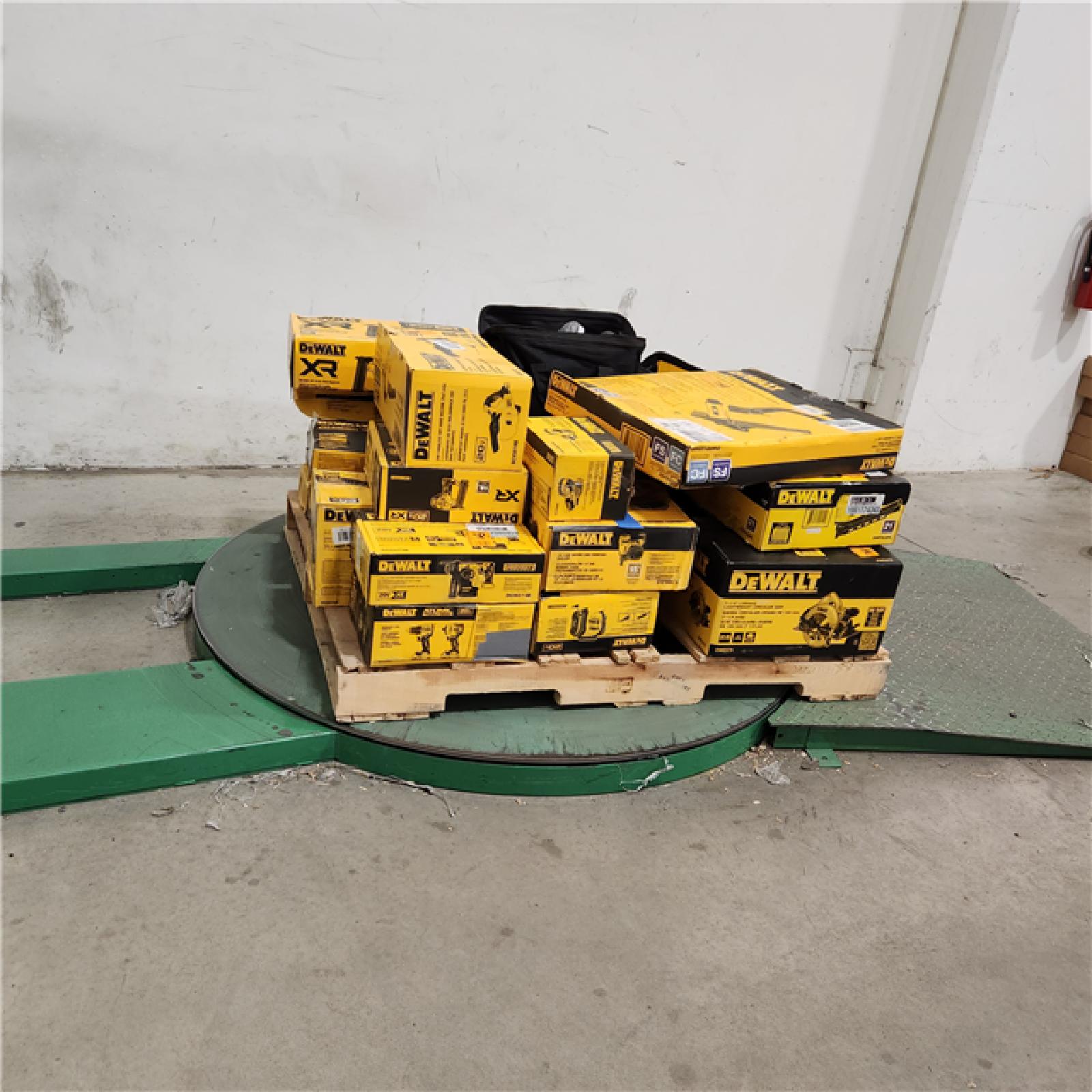 Dallas Location - As-Is DEWALT Tool Pallet