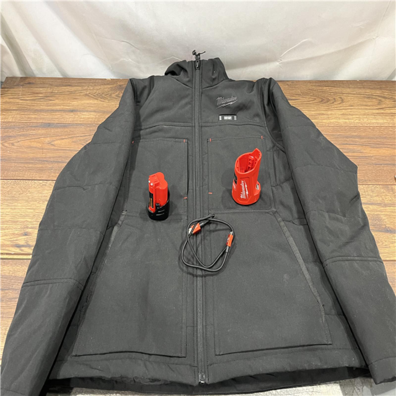 AS IS Women's Large M12 12-Volt Lithium-Ion Cordless AXIS Black Heated Quilted Jacket Kit with One 3.0 Ah Battery and Charger