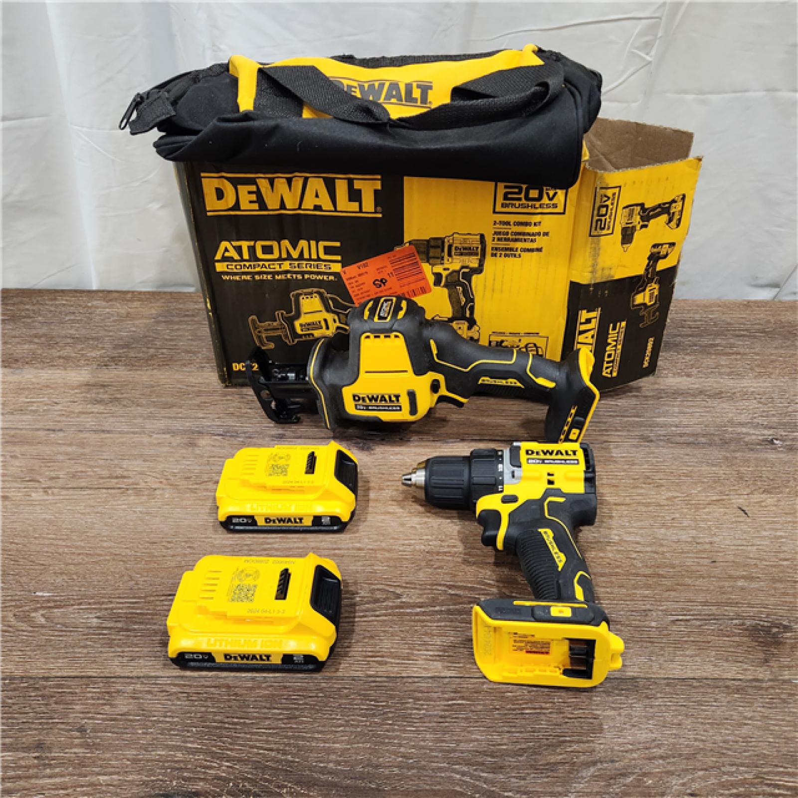 AS-IS DEWALT 20-Volt Maximum Lithium-Ion Cordless 2-Tool Combo Kit with (2) Batteries, Charger and Bag