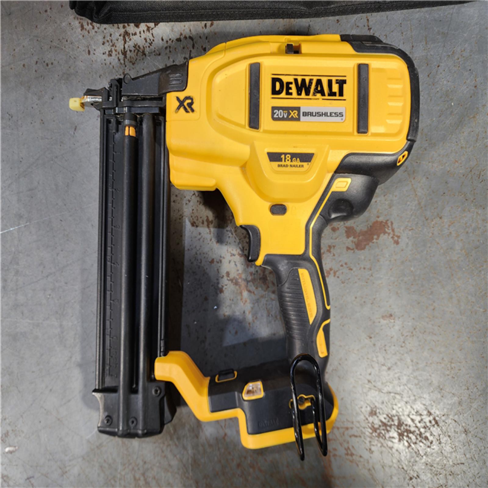 HOUSTON LOCATION - AS-IS DEWALT 20V MAX XR 18 Gauge Brad Nailer Kit